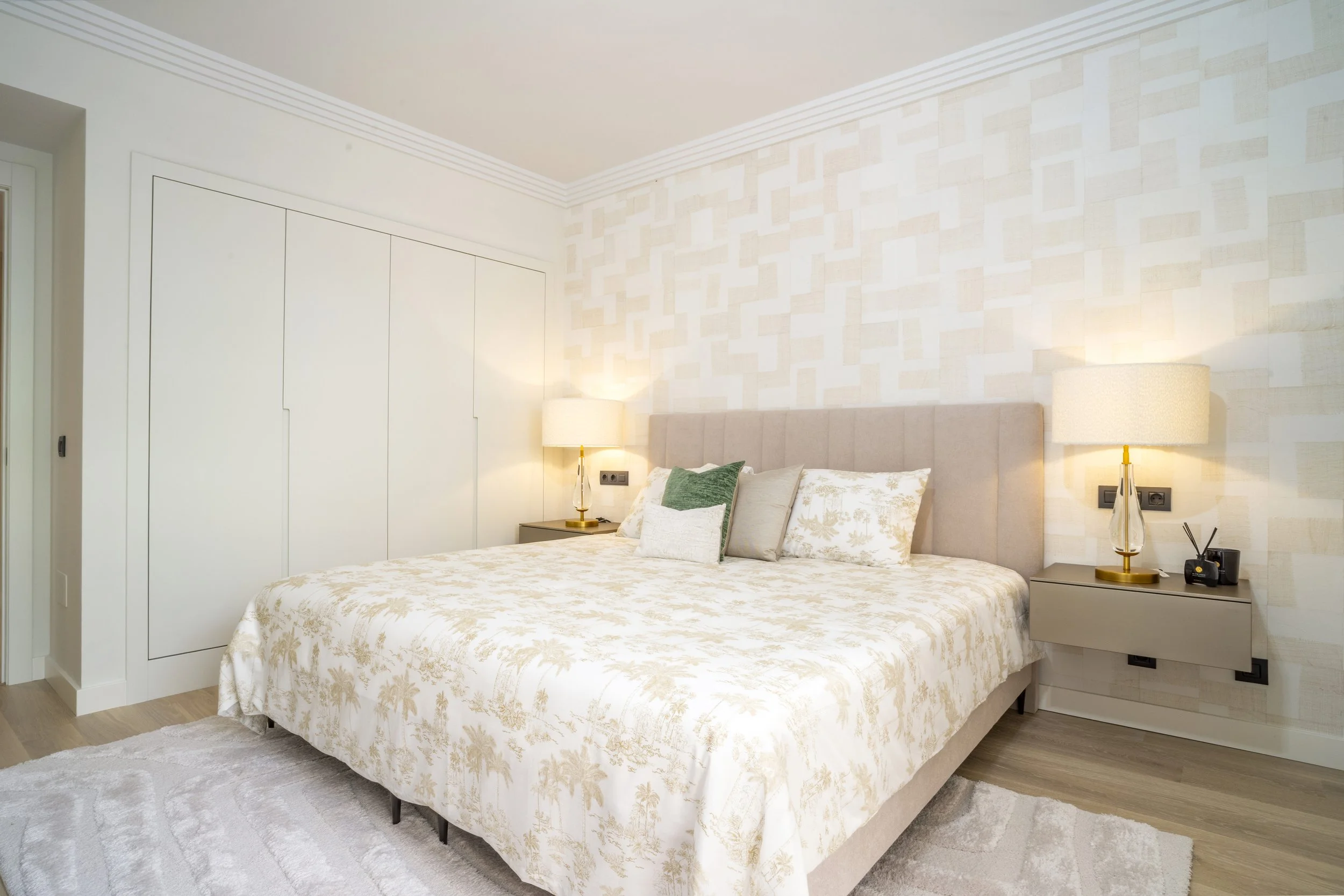 Penthouse Albatros 31.jpg