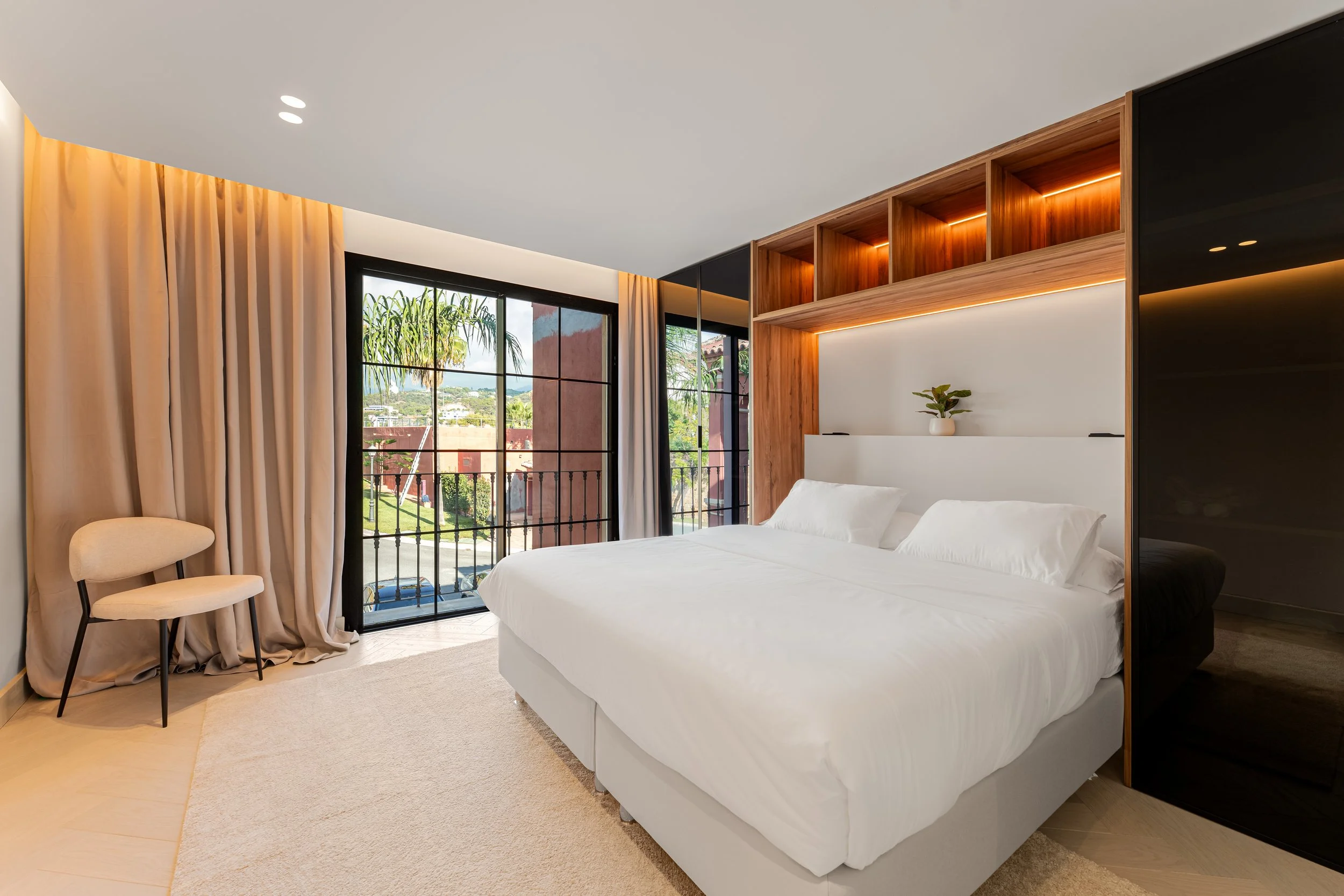 Penthouse Halcon 2-22.jpg