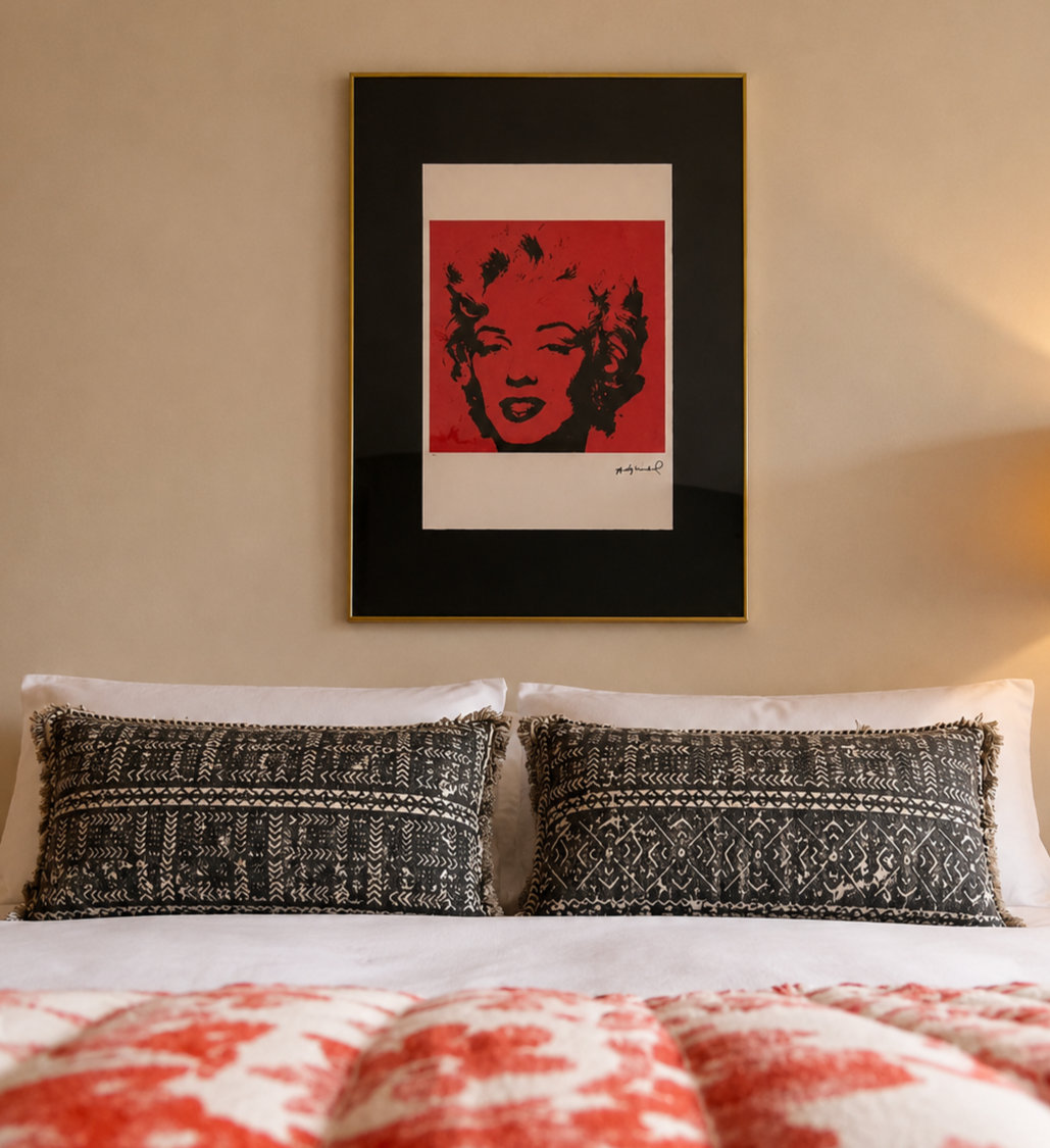 Guest+bedroom+-+Warhol+marilyn+Bed+close+up.png
