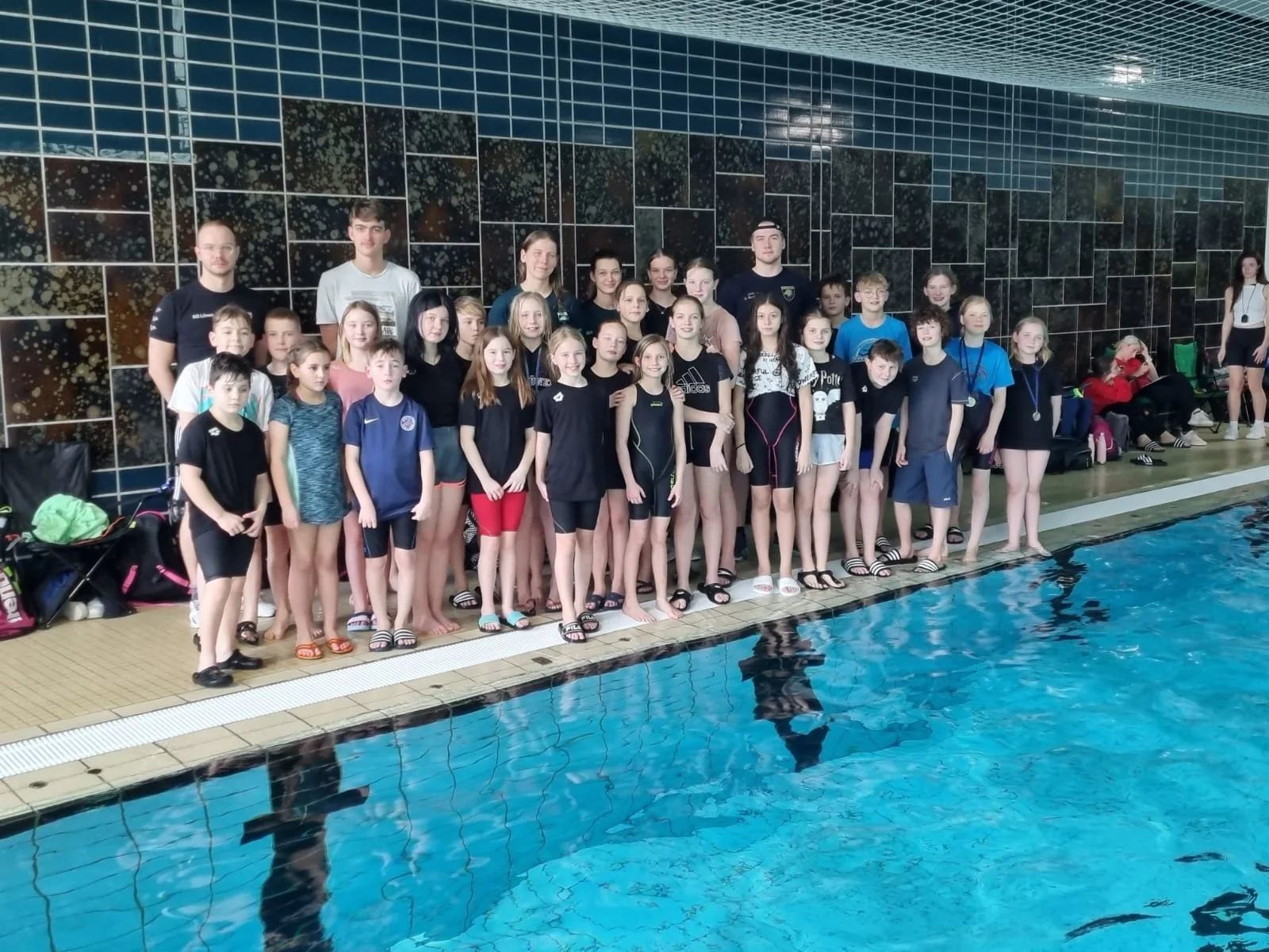 SG Lünen holt in Kamen viele Medaillen und Bestzeiten