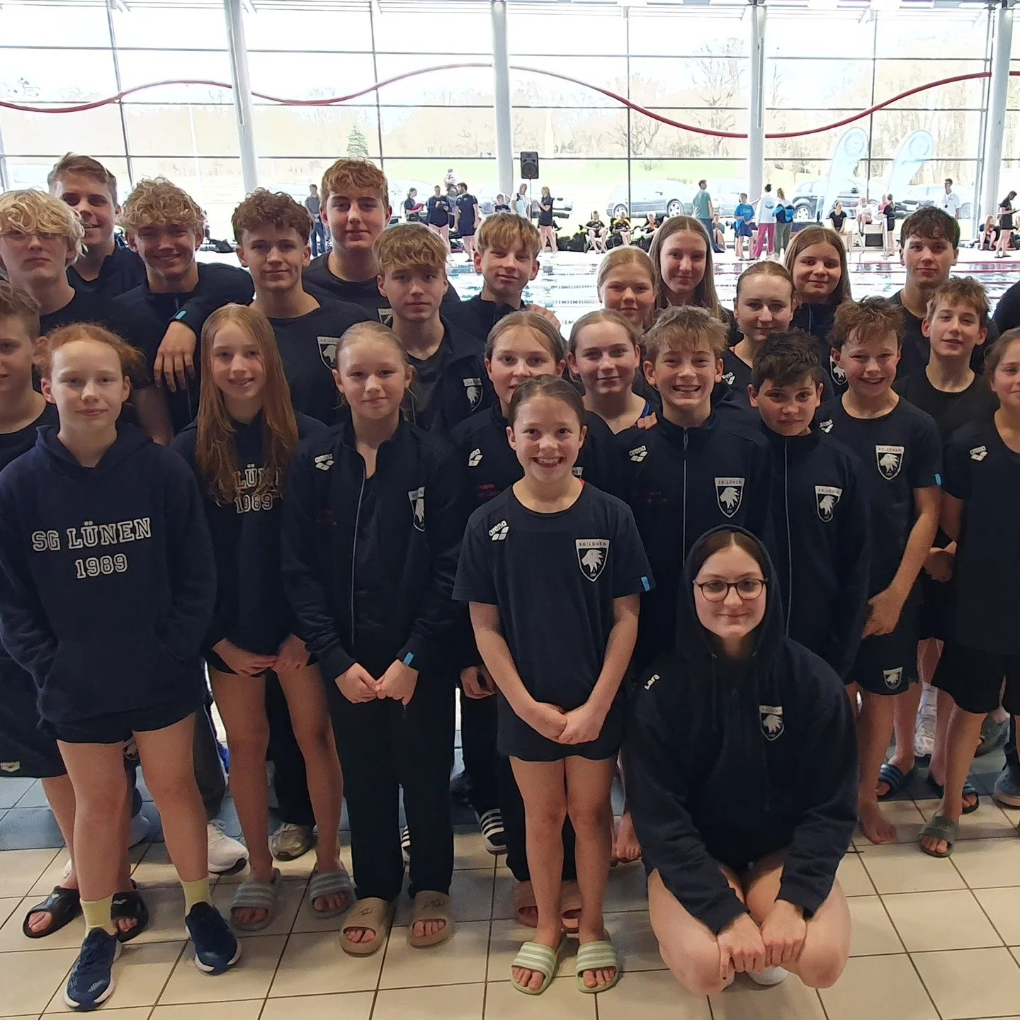 🏊&zwj;♂️💥 Erfolgreiches Wochenende f&uuml;r die SG L&uuml;nen!

Beim 7. Internationalen MAXIMARE Swim Cup in Hamm ging fast jeder zweite Start als Bestzeit ins Ziel. Unsere 42 Teilnehmer:innen sammelten Finalteilnahmen, Medaillen und zahlreiche neu