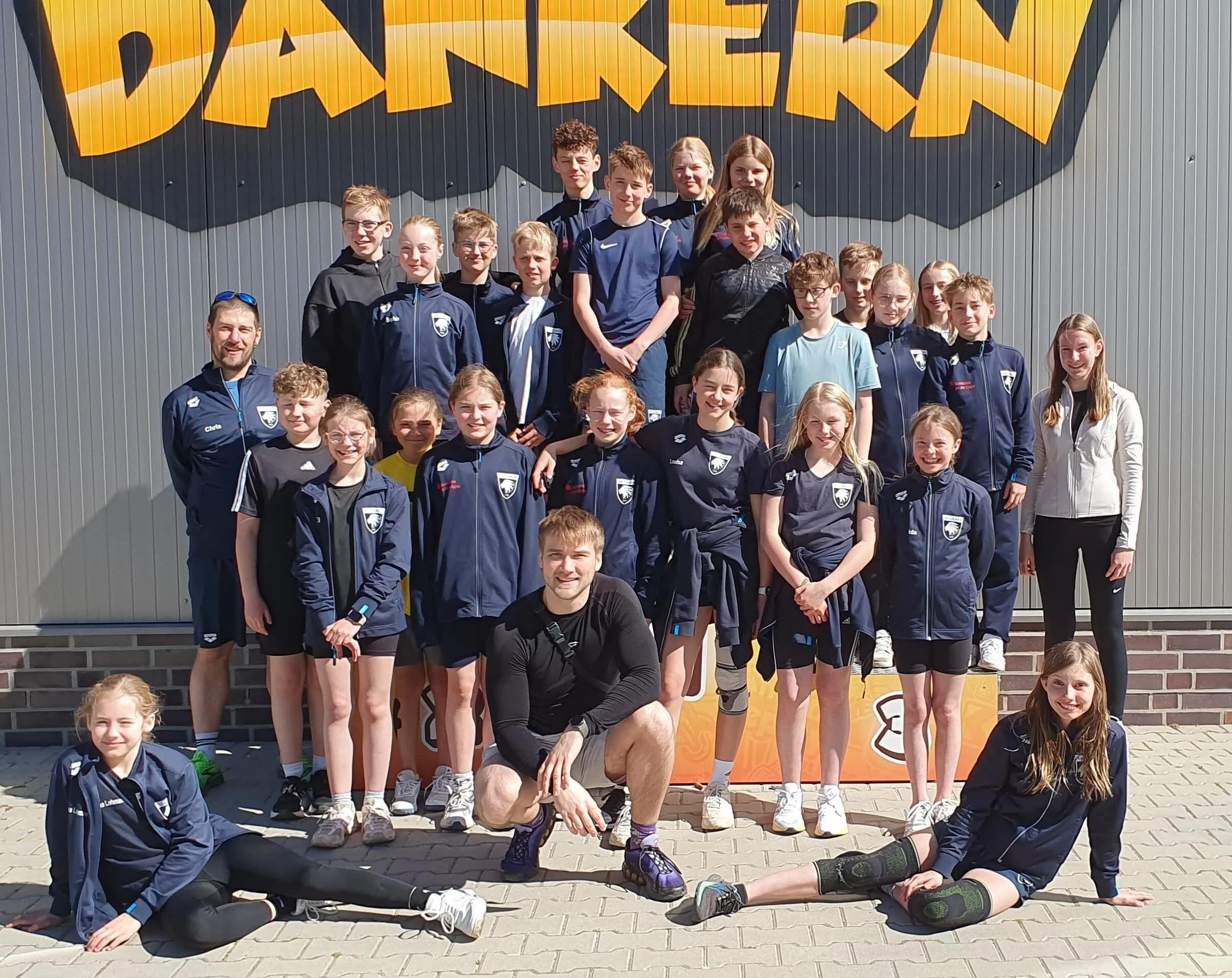 ☀️ Teamgeist, Action und jede Menge Spa&szlig;! 💪🎉

Einige Aktive der SG 1 &amp; SG 2 verbrachten vom 01.05. bis 03.05.2026 ein gemeinsames Wochenende auf Schloss Dankern im Emsland. Bei bestem Wetter standen zahlreiche Aktivit&auml;ten auf dem Pro