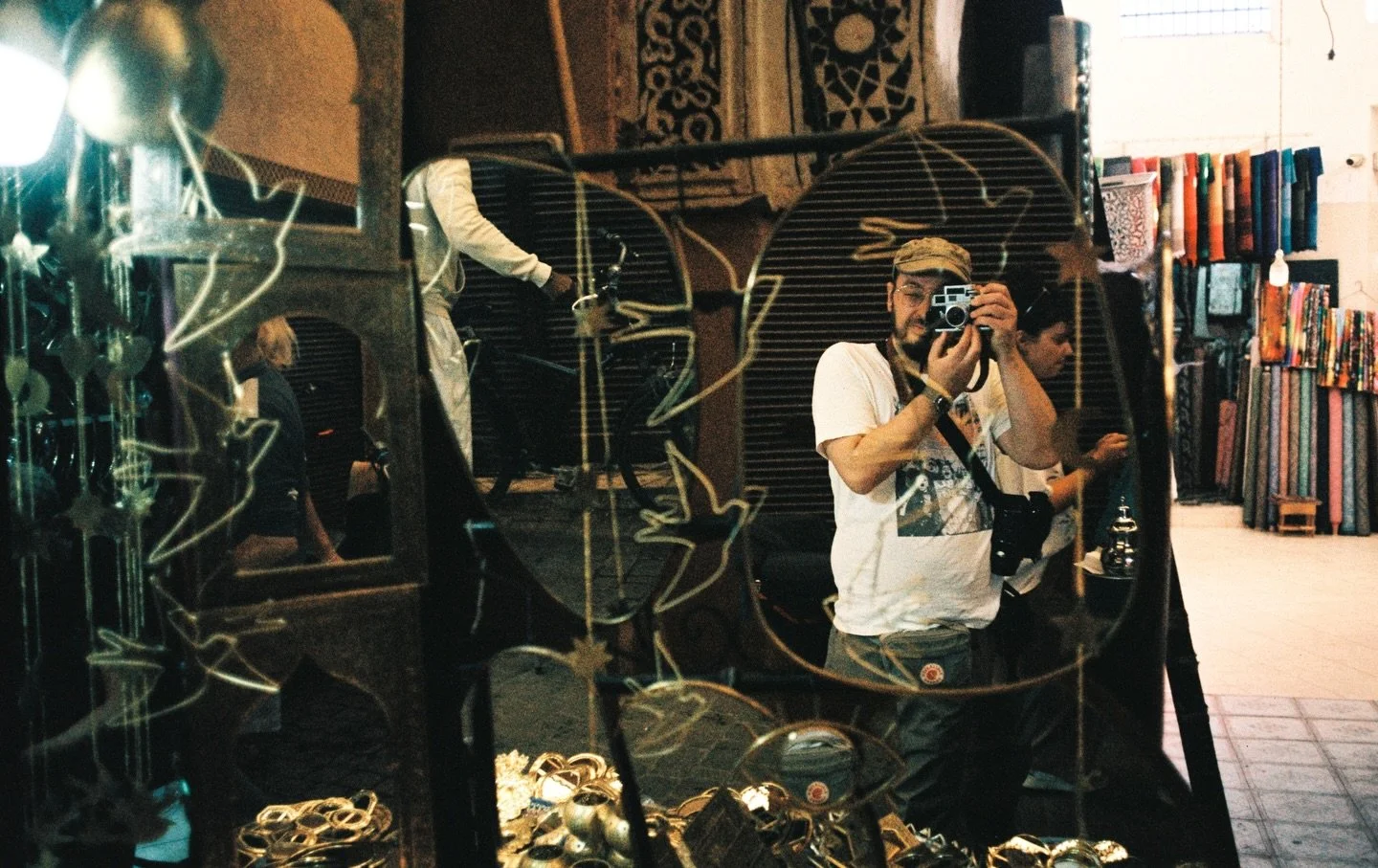 Selfie in Marrakesh 

📷: Leica M2
🎞️: Portra 160