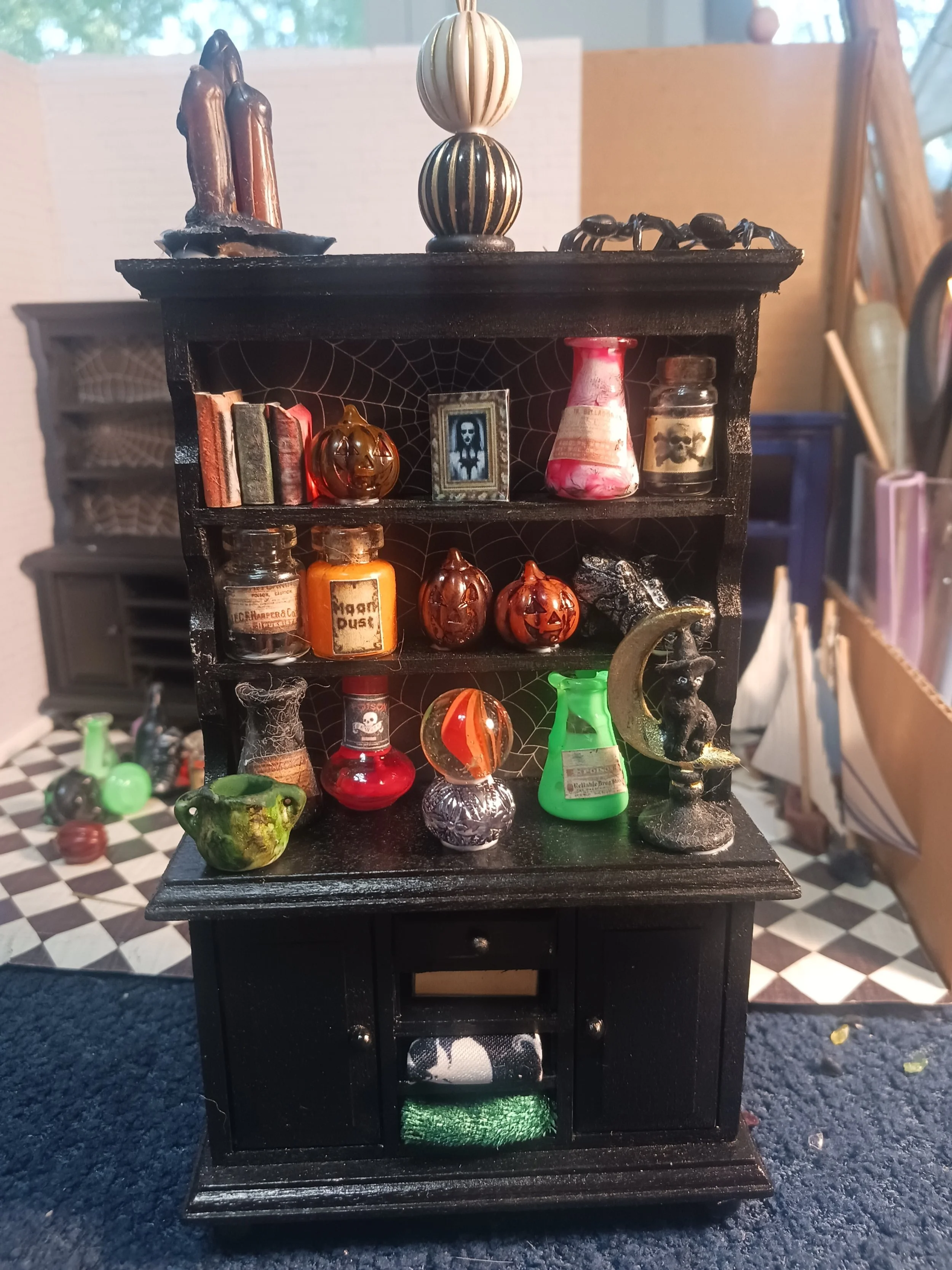 Alchemist Shadow Cabinet