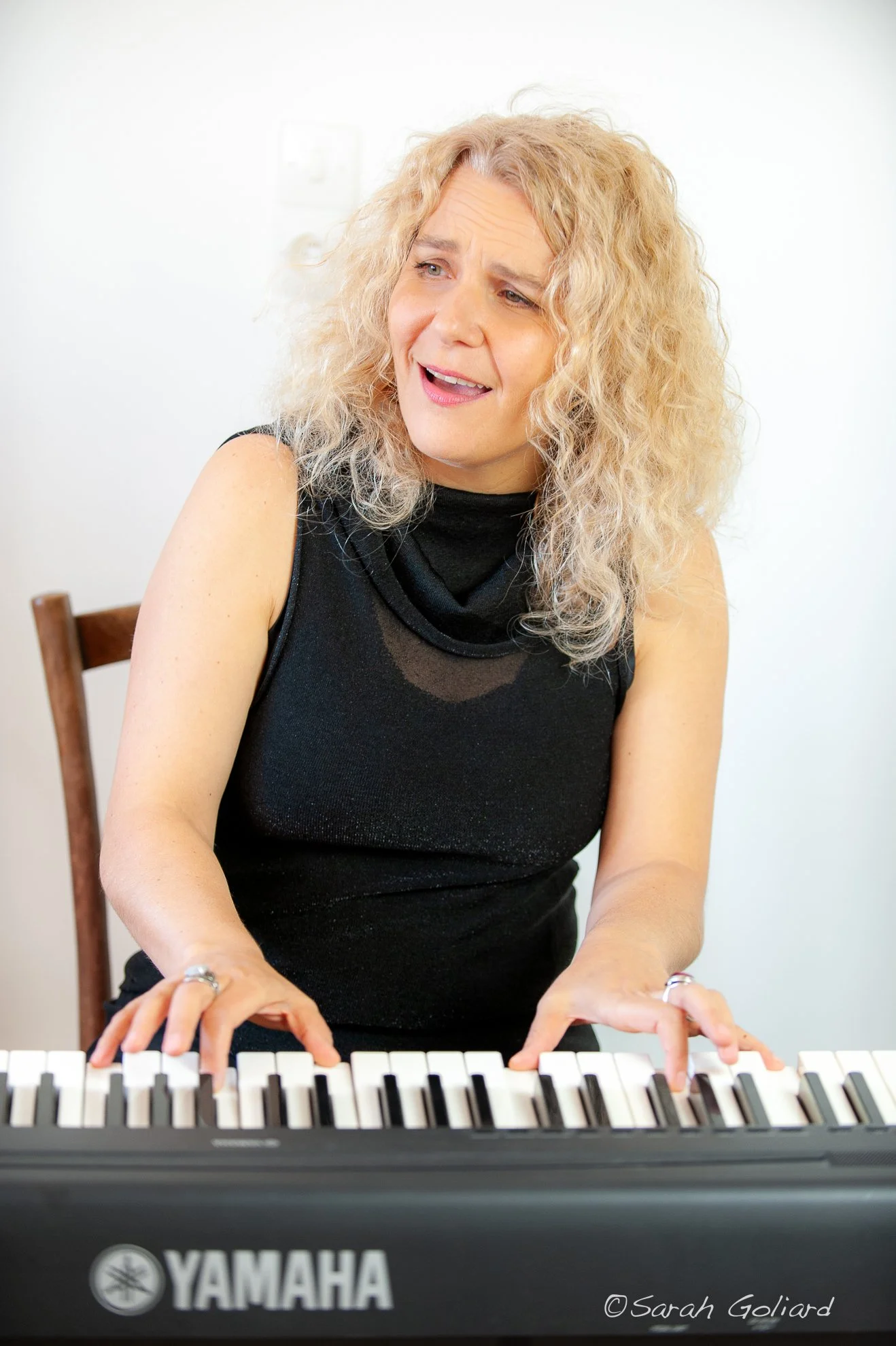 chanteuse au micro