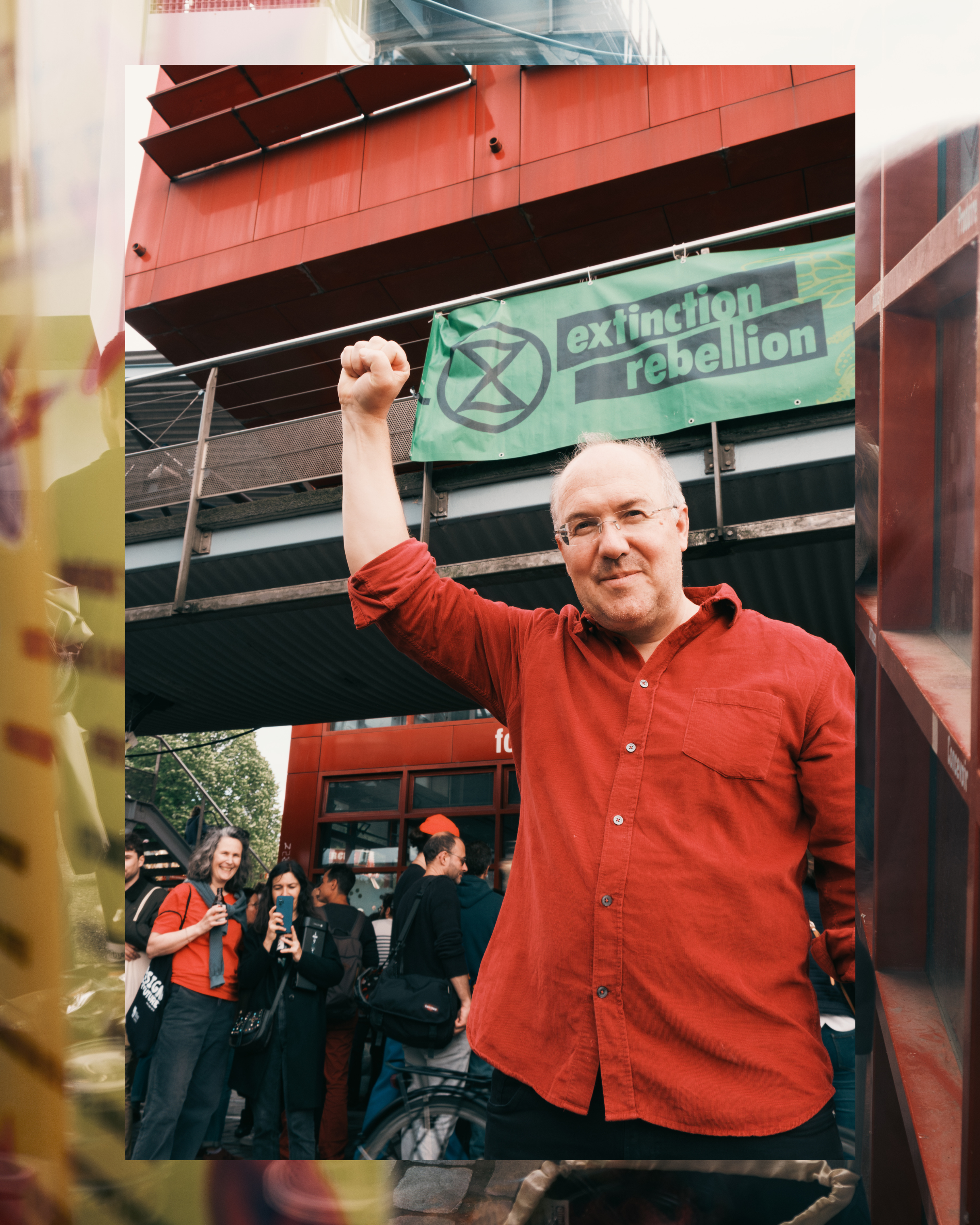 Scène en Marge - Portrait