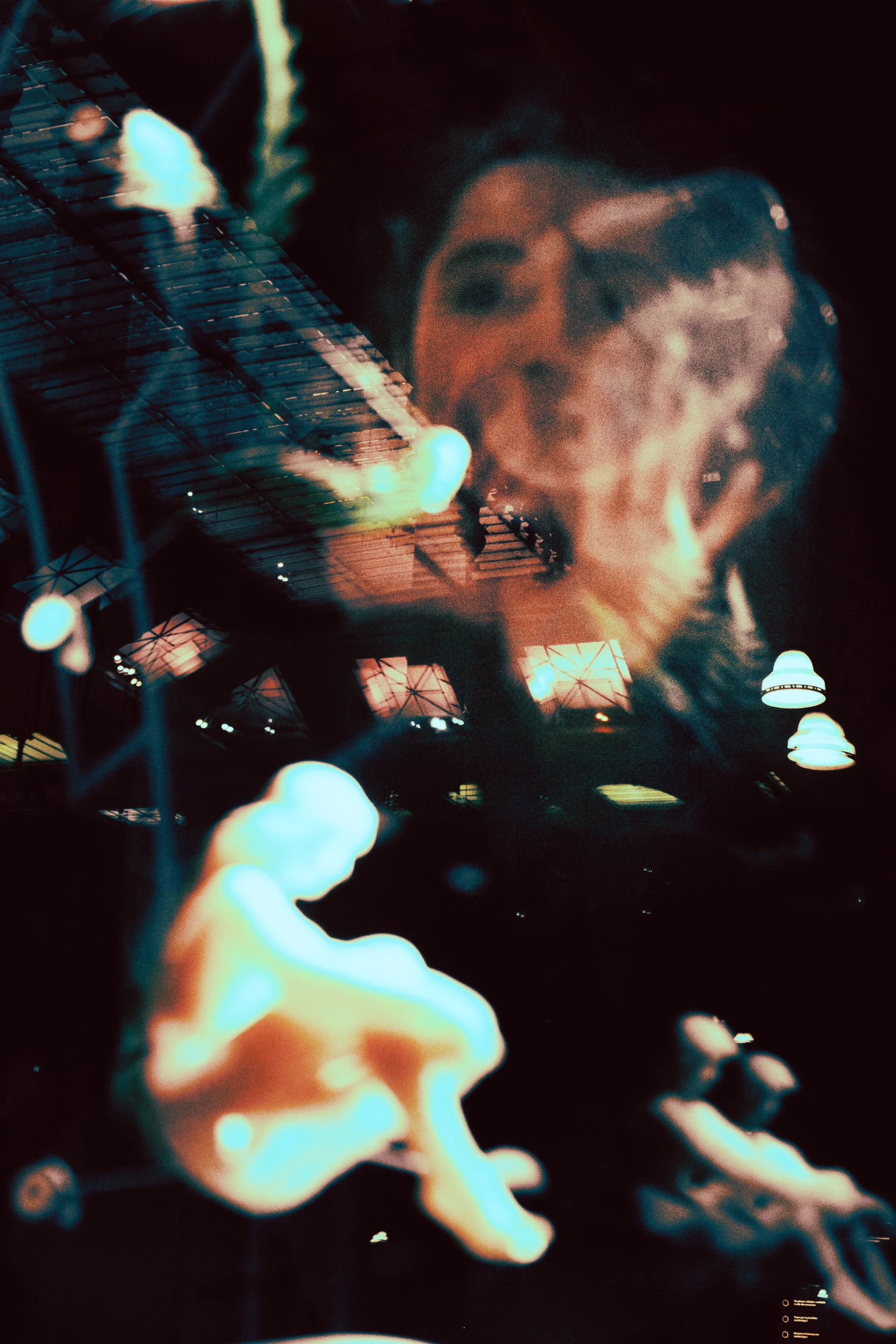 Scène en Marge - Portrait