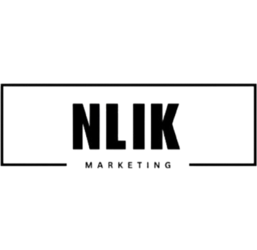 Logo avec le texte 'NLIK MARKETING' en noir et blanc.