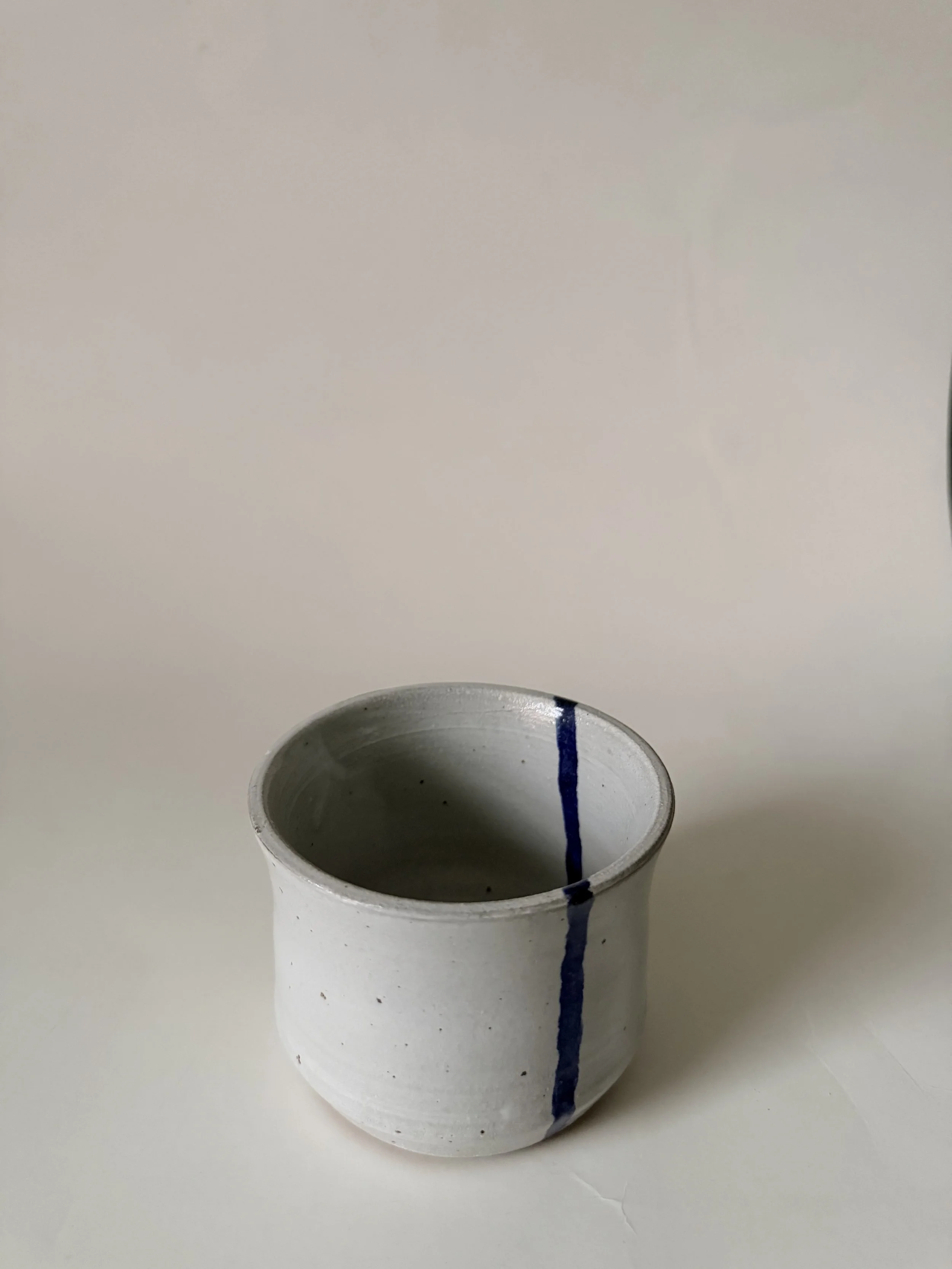 Cup with blue line - 4