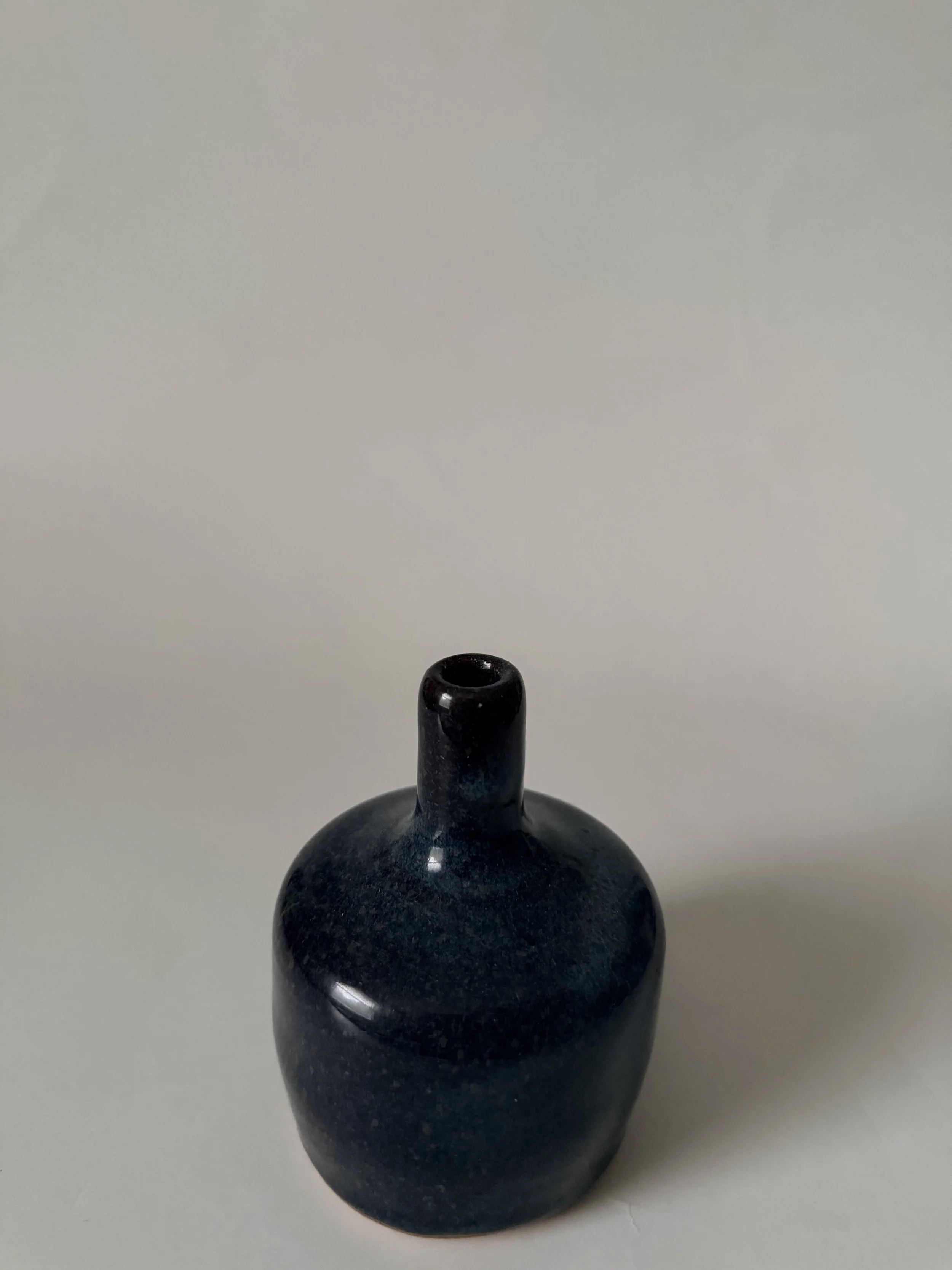 Single stem vase