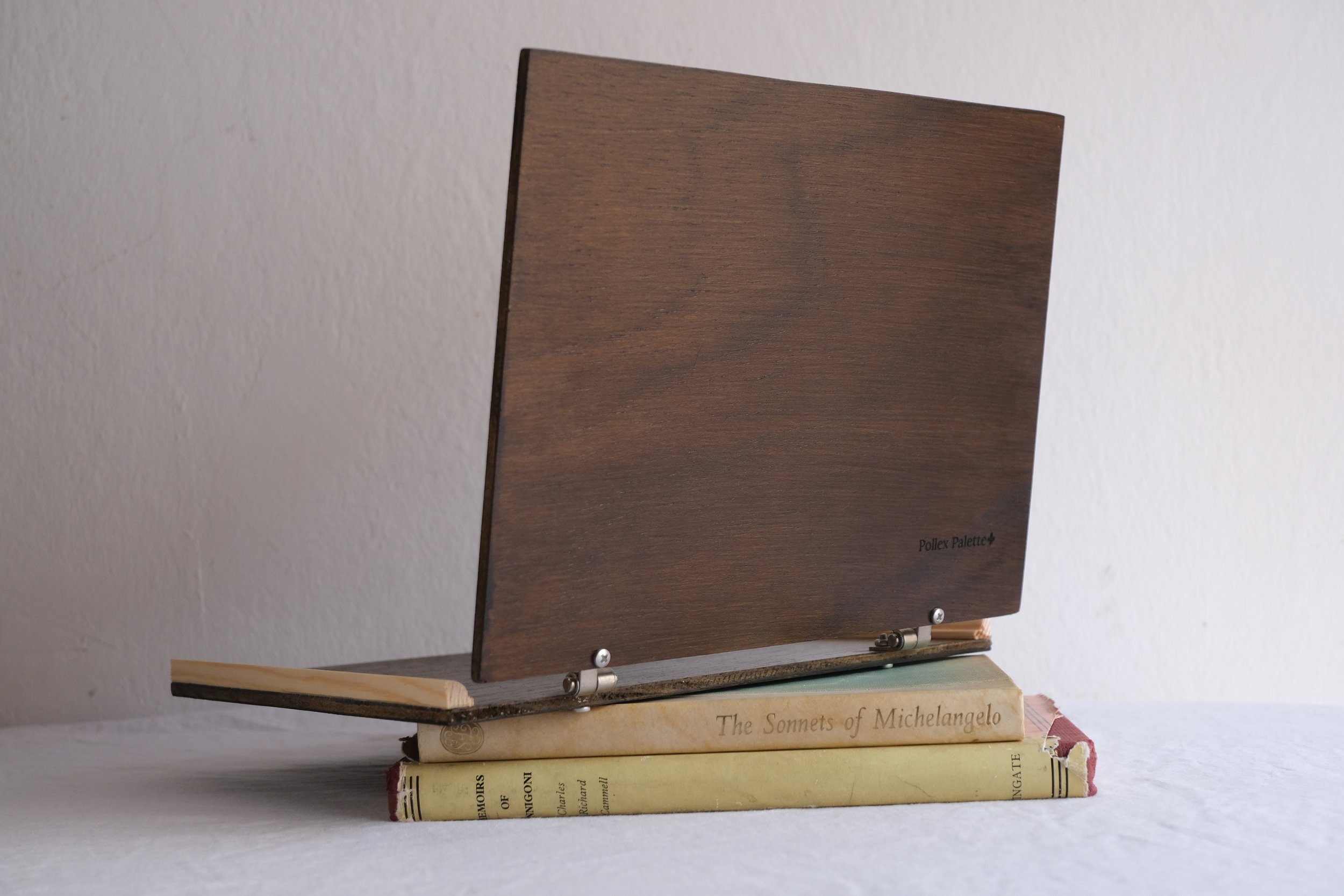 Pollex Palette Pochade box with thumbhole 270 grams, Handmade