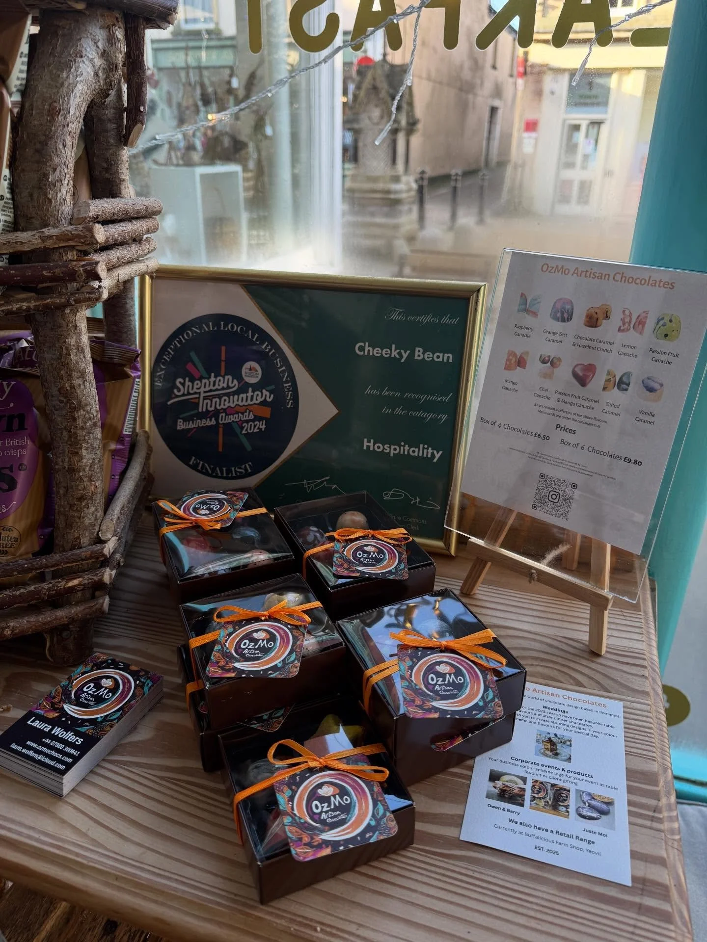 ✨ NEW COLLAB ANNOUNCEMENT! ✨
I&rsquo;m so excited to share that our delicious chocolate treats are NOW AVAILABLE at @thecheekybeancafe in Shepton! 🤎✨

You can now grab them in boxes of 4 or 6 perfect for a little treat for yourself or a gorgeous gif