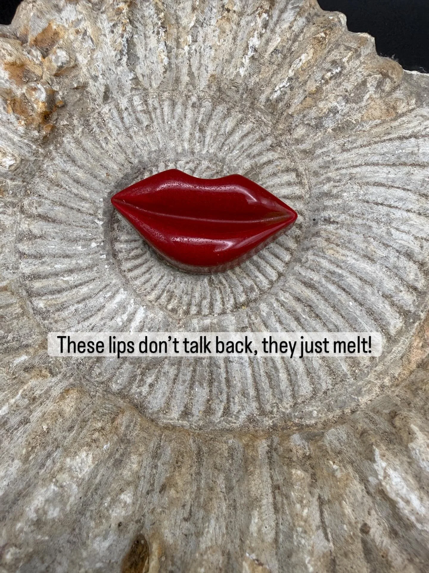 These lips don&rsquo;t talk back&hellip; they melt
Milk chocolate lips stuffed with pistachio &amp; raspberry caramel 
Go ahead, take a bite.

#ChocolateTok #SassySweets #ChocolateLips #HandmadeChocolate #FoodieFinds ValentinesVibes LuxuryDesserts