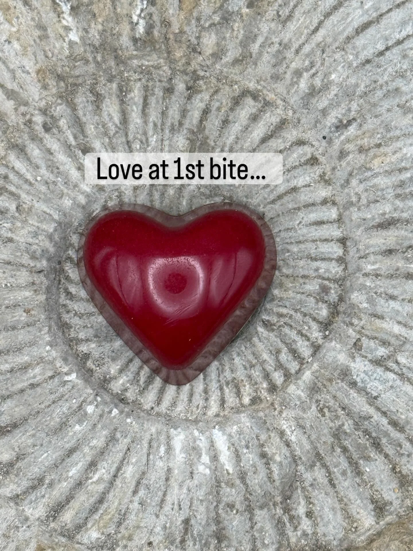 Love at first bite ❤️✨ A red heart of silky milk chocolate, filled with dreamy vanilla fudge caramel and sweet hazelnuts. Soft, crunchy, creamy every layer feels like a little hug for your taste buds. Who are you sharing this with&hellip; or is it al