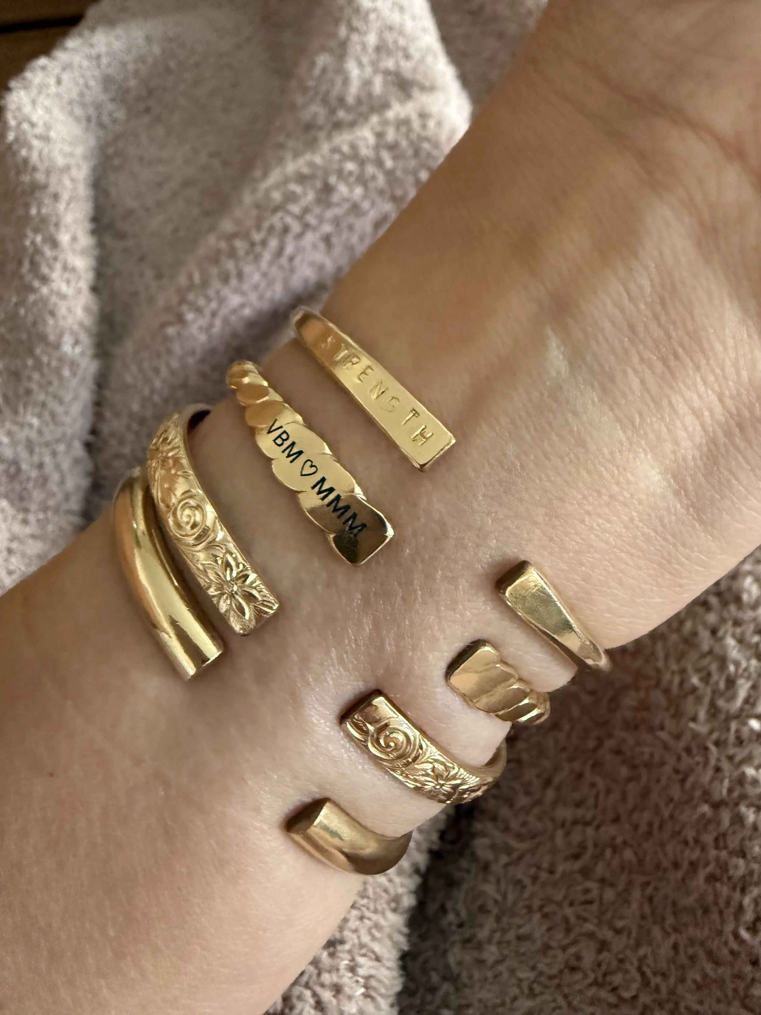 Four Bracelets, Four Seasons