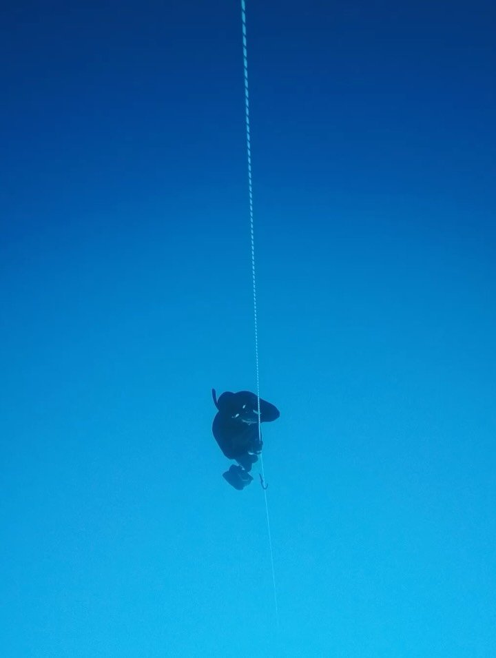 Success Story: Steffen 🏅

Steffen came to Hydrosphere in March 2026 with one clear goal in mind: a 2-minute hang and a depth of 30 meters by the end of the year. With absolutely no prior freediving experience or growing up in/ close to water.

So I 