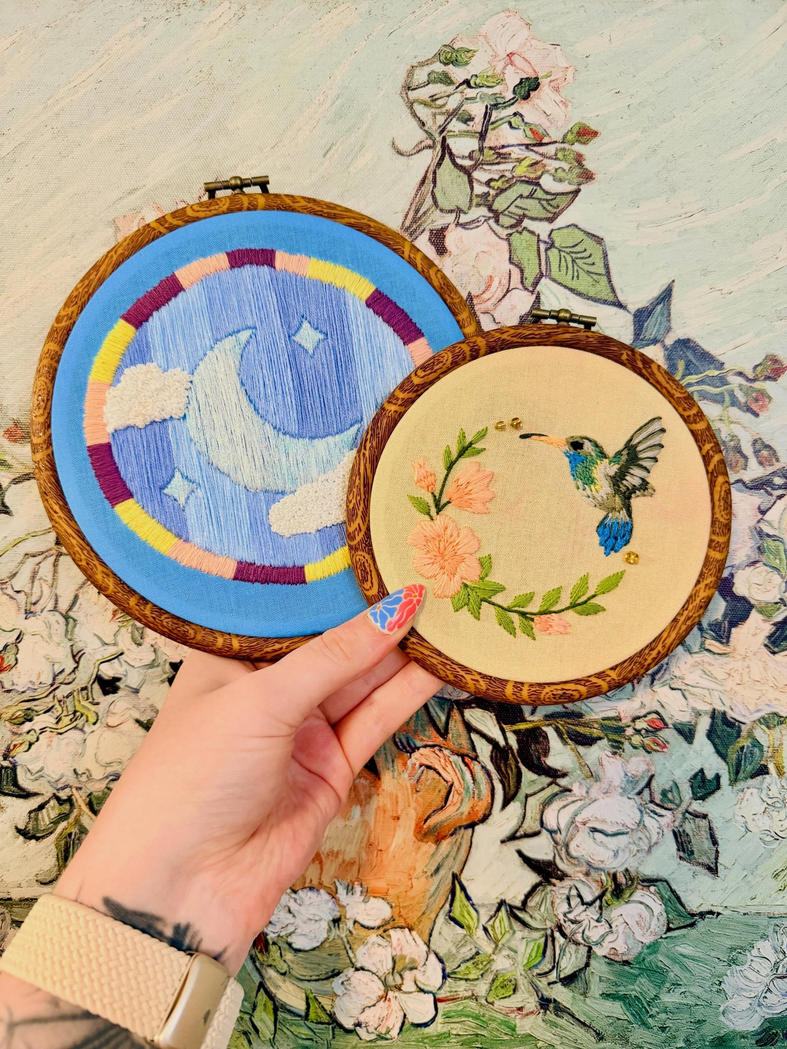 Some two quick hoops before vacation! 🕊️🌙
.
.
.
.
#embroidery #hobbies #crafts #handmade #embroideryart
