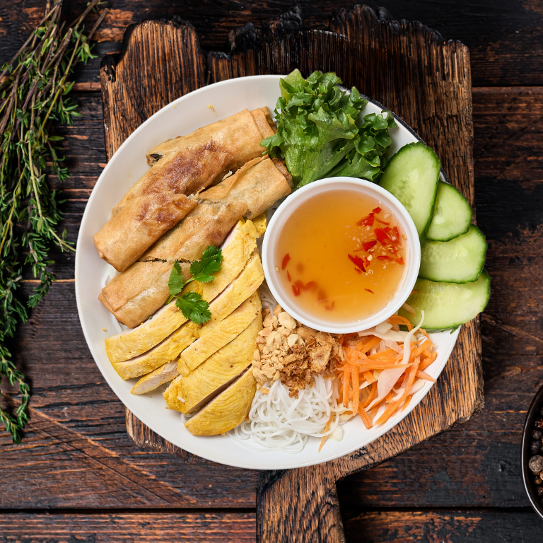 Bún Gà Chả Giò.png