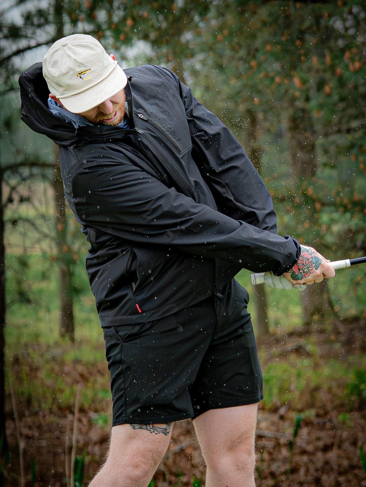 Storm rolled in, but so did the best rain gear in the game. When you&rsquo;re a @ghostgolfclub Player, there&rsquo;s no excuse but to lock in. 🔐⛳️🔥

#golf #golfgear #playfearlessly #ghostgolfplayer #golfcourse
