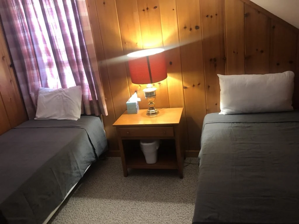 Levity Mountain Cottage Bedroom 