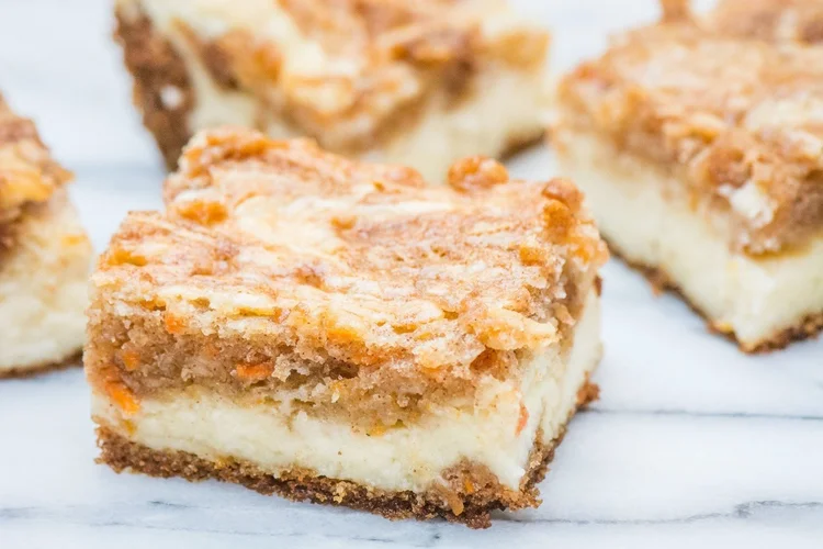 Carrot Cake Cheesecake Bars