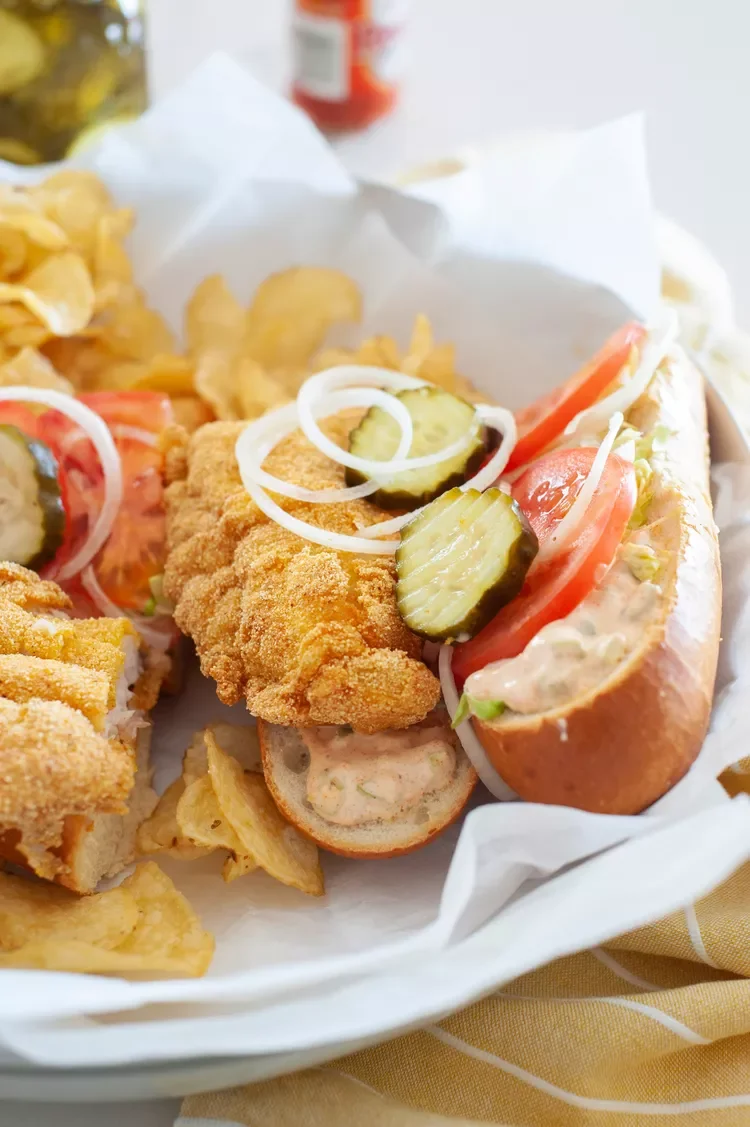 Simply-Recipes-Fish-Po-Boy-LEAD-07-c8df126346fa4c44b63fb386bd30a7f3.webp