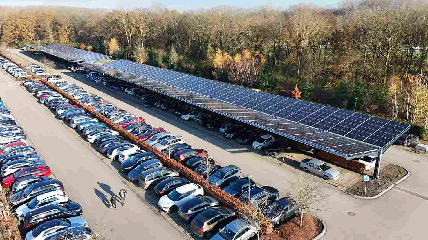 Solar carport Thermen Berendonck, Wijchen