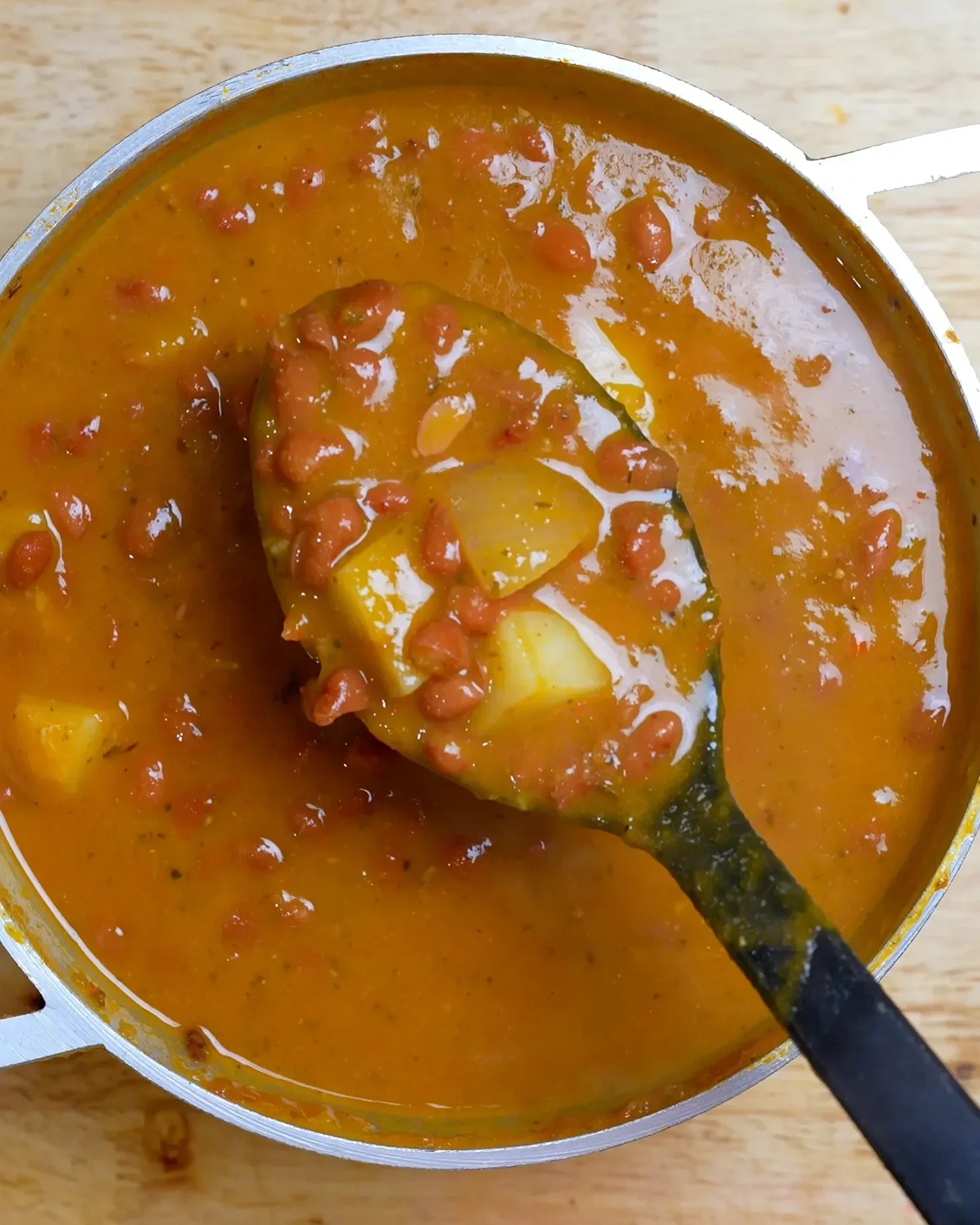Habichuelas Guisadas (Stewed Pink beans)