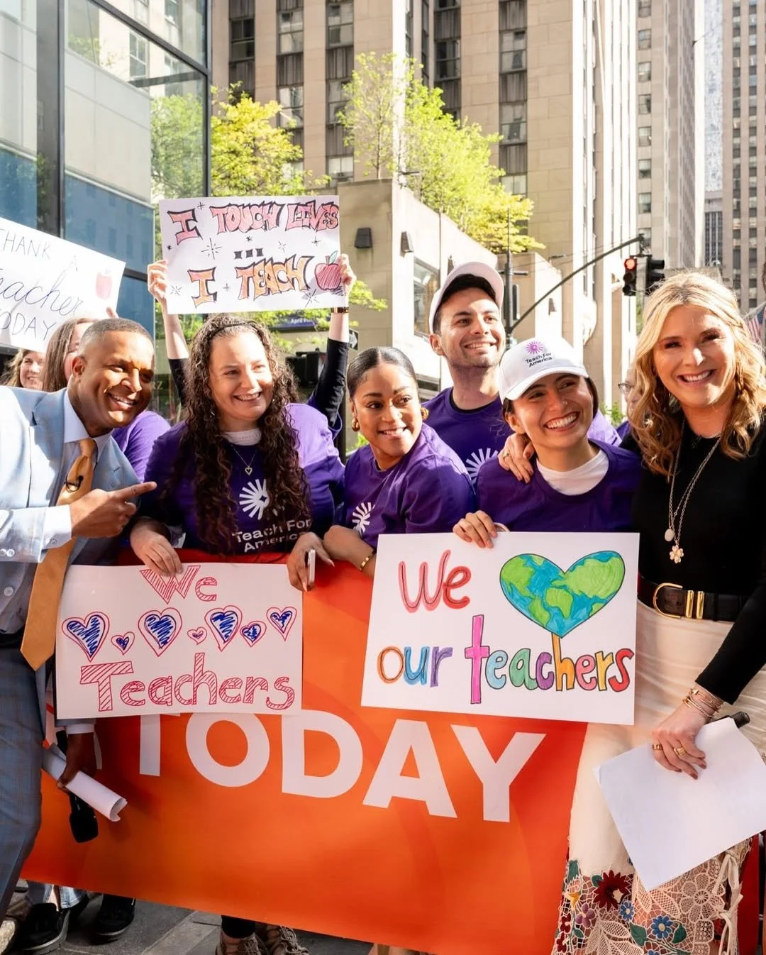 Craig Melvin (4).jpg