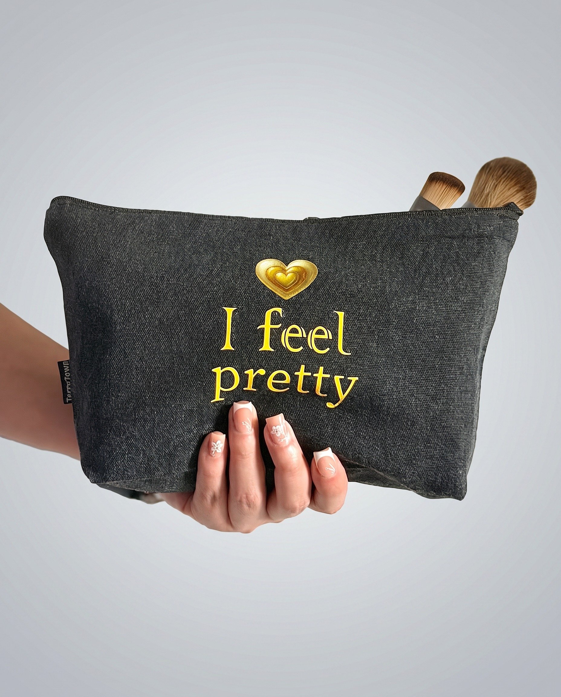 makeup bag.jpg