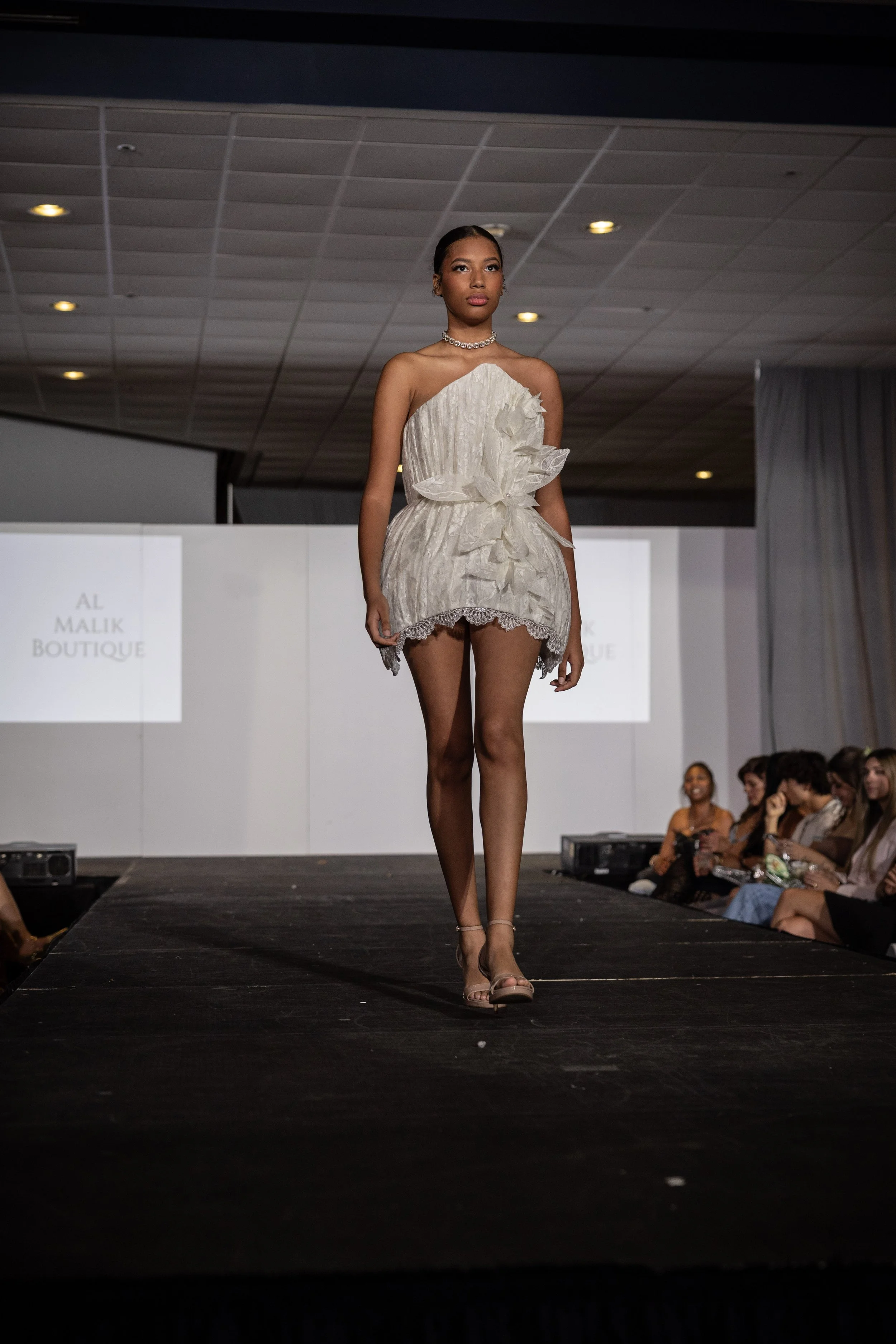 Al Malik Boutique | Travis Burke 