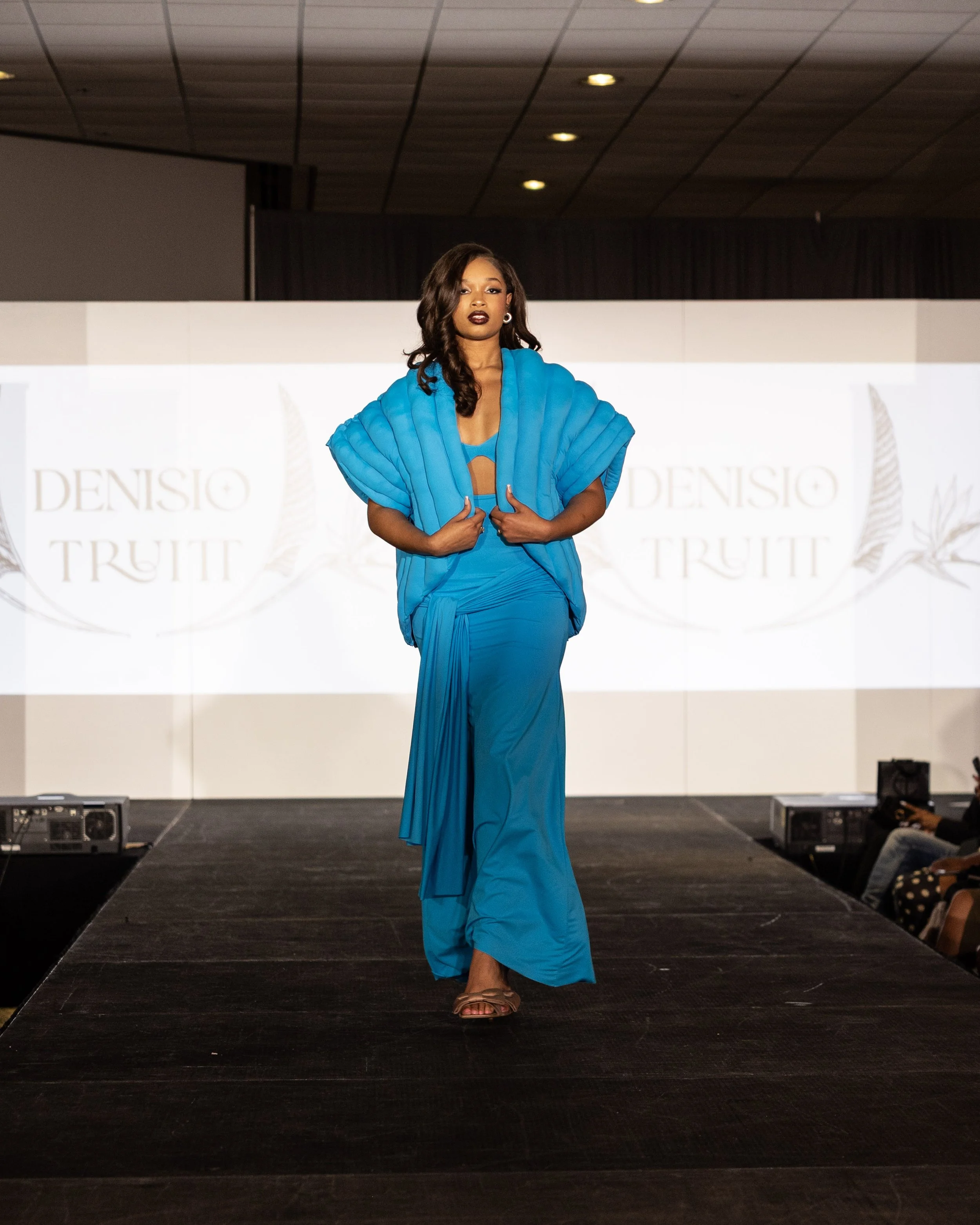 Denisio Trutit | Travis Burke