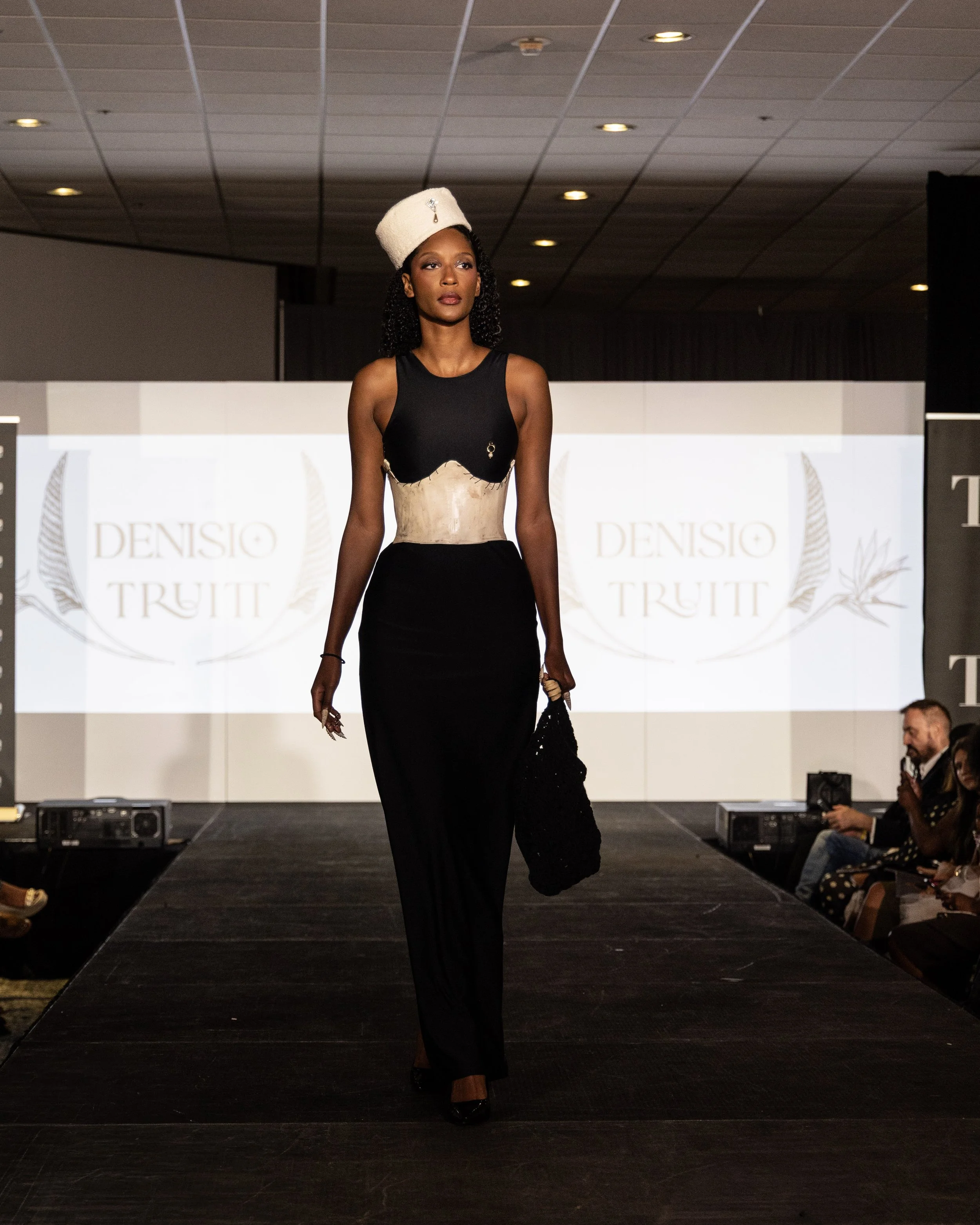 Denisio Trutit | Travis Burke