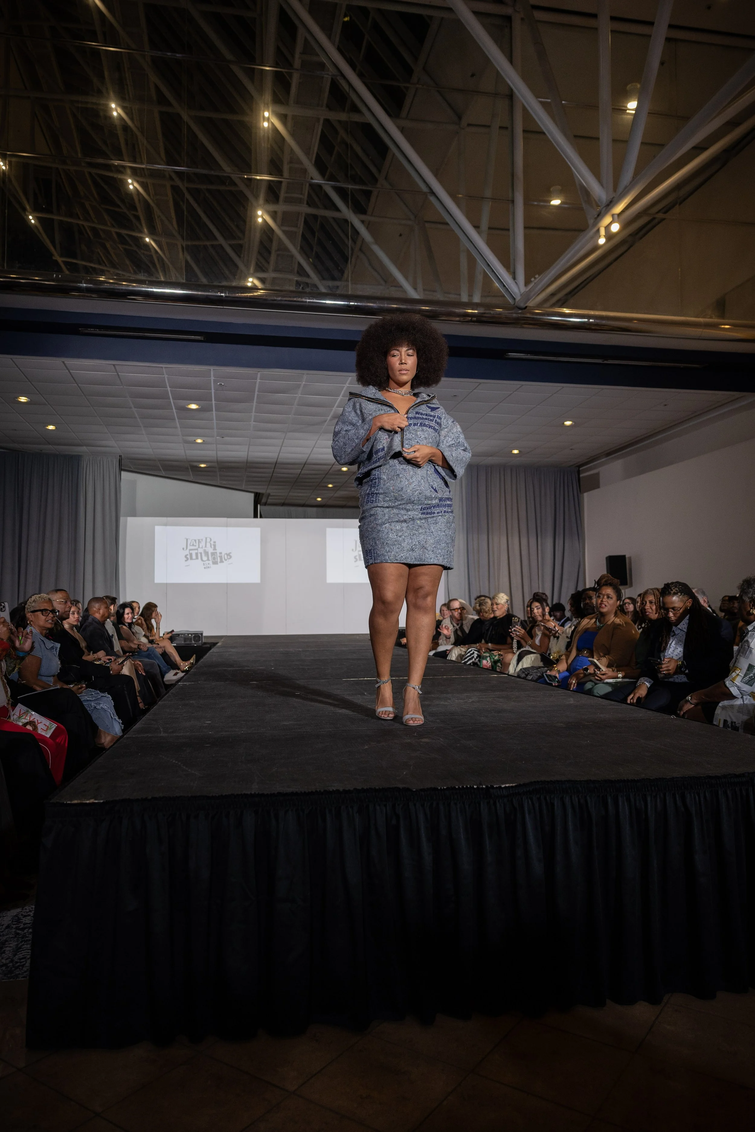 Jaeri Studios | Travis Burke 