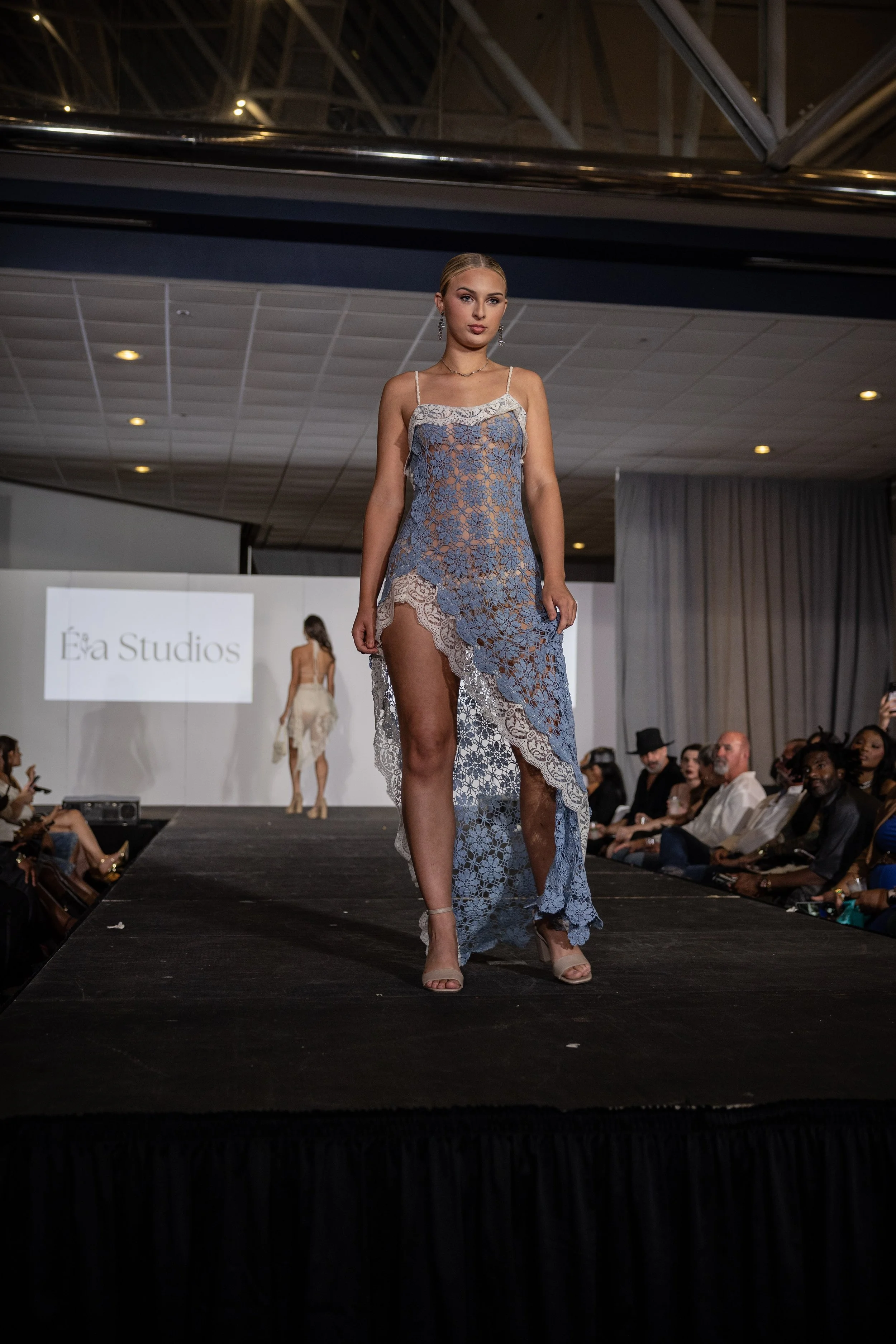 Éla Studios | Travis Burke 