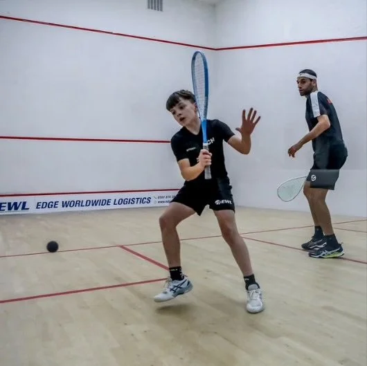 Cheshire Junior Charlie Hudson faces Mohamed Elshorbagy