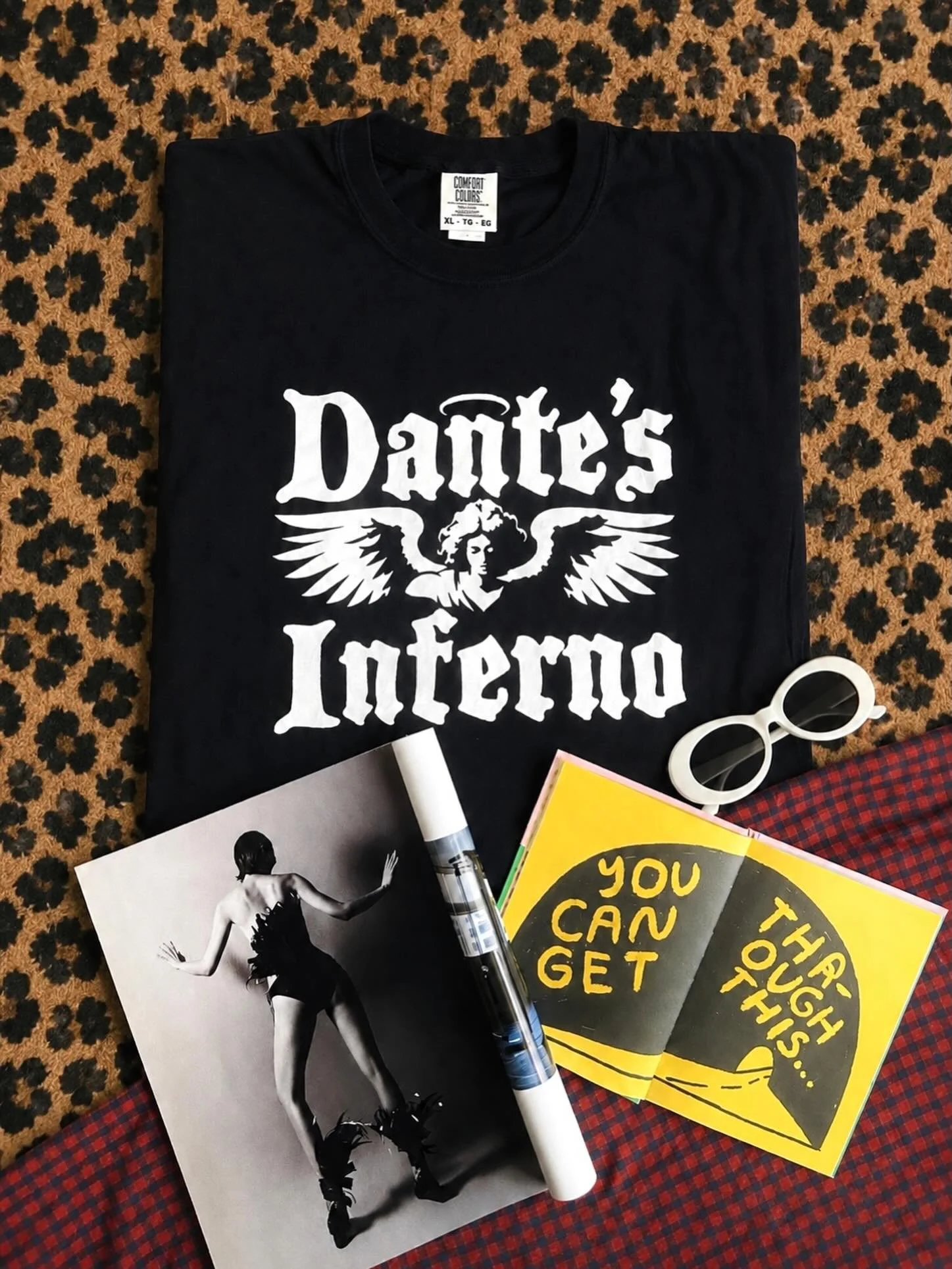 Dante's Inferno 🔥
Wear your favorite obsession. 💋
Link in bio. 🛒

#eclectictales #dantesinferno #darkstreetwear #altfashion #darkfashion