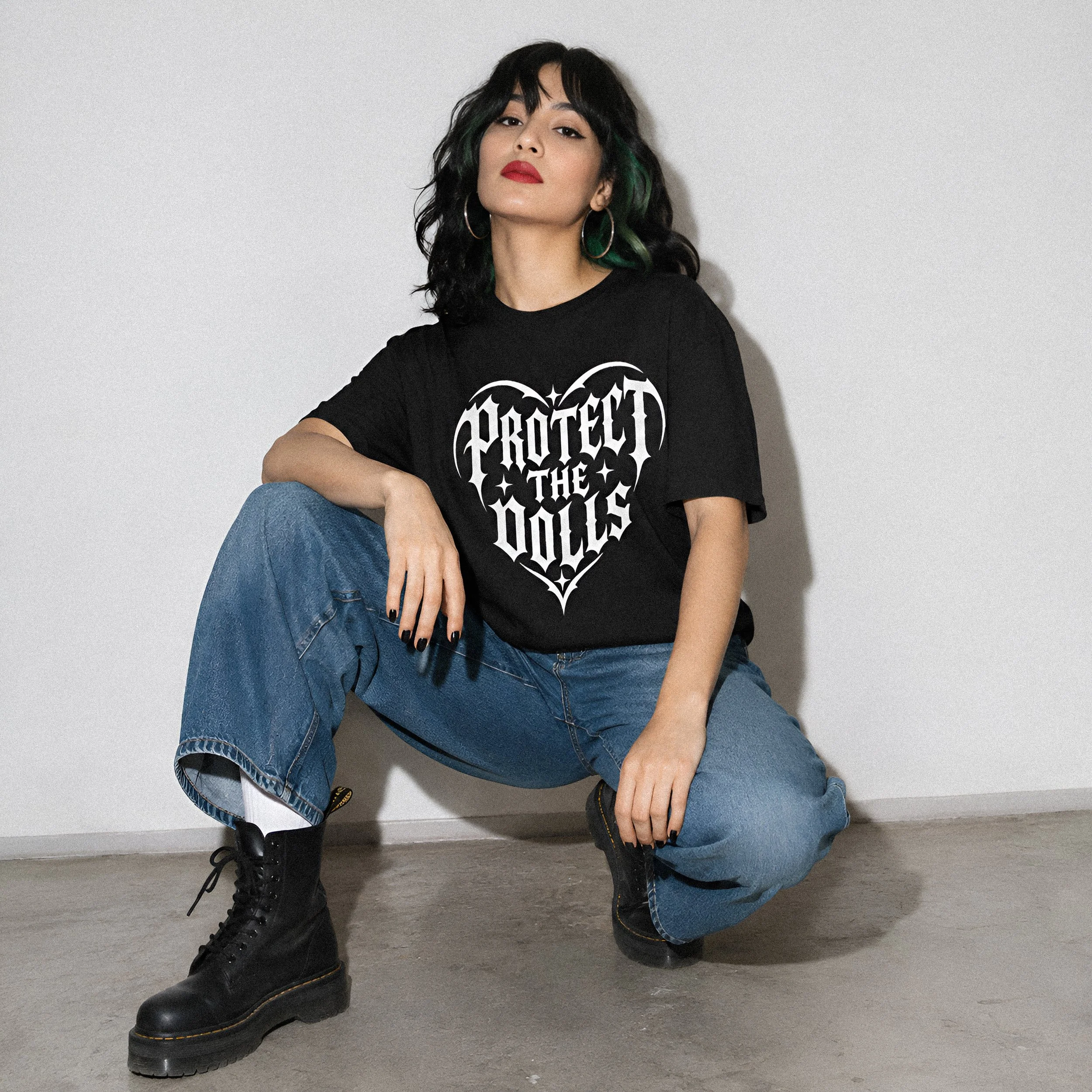 protect-the-dolls3.jpg