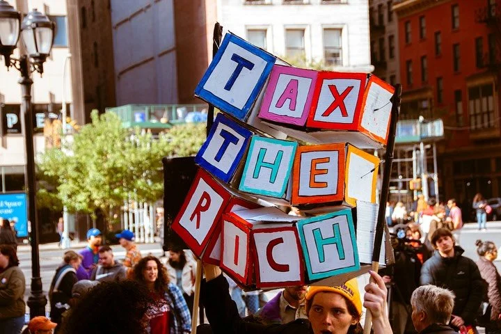 A coalition of progressive, socialist, and trade union groups held a rally in Union Square Park on Sunday to announce the start of the Tax the Rich campaign which aims to push @govkathyhochul to raise taxes on wealthy New Yorkers in order to pay very