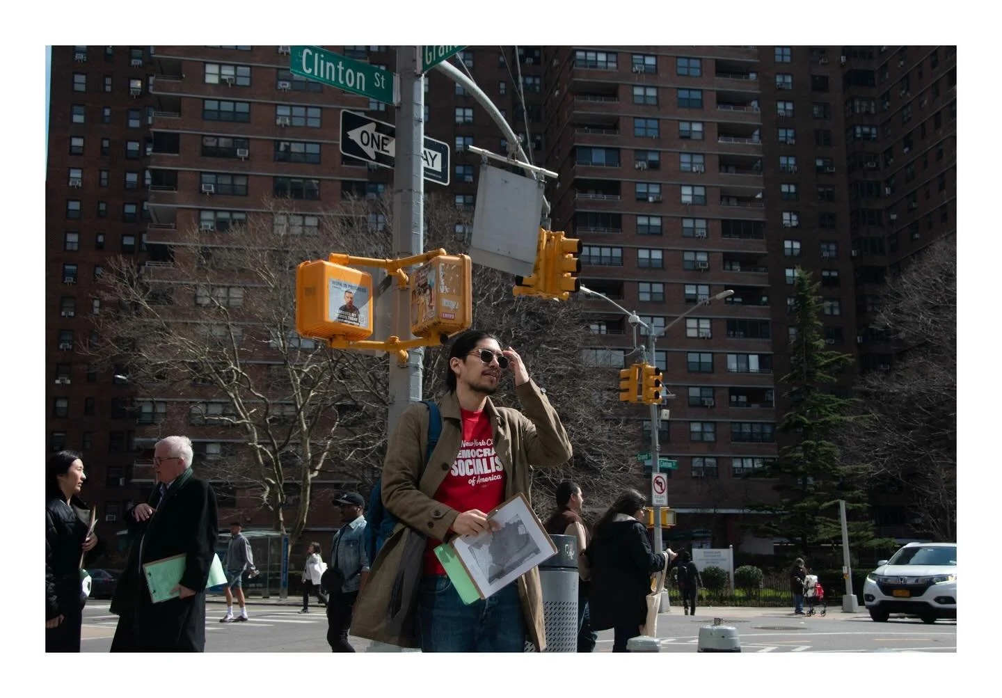 With ballot petitioning due to finish next week, campaign volunteers across NYC are outside everywhere. On Thursday, three separate campaigns &mdash; @graceleefornyc who is running to succeed the retiring @briankavanaghny in Senate District 27, and @
