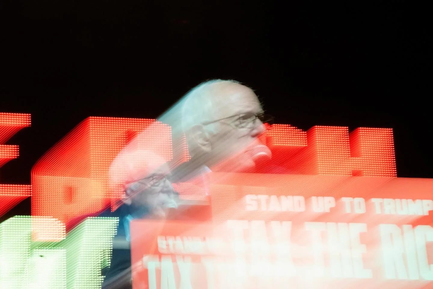 @berniesanders received a clamorous welcome as he took the stage at Lehman College in Bronx for a @taxtherichny rally.