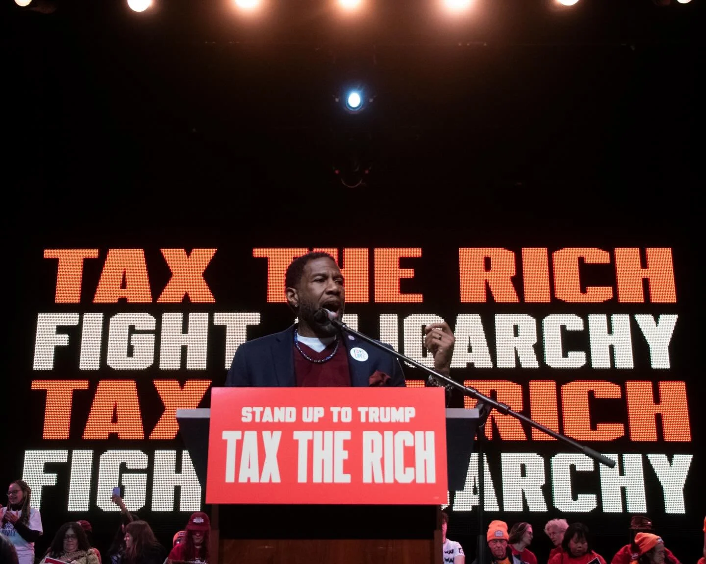 Roughly 2000 people packed the @lehmancenter in the Bronx on Sunday for a @taxtherichny rally. The event was headlined by US Senator Bernie Sanders and featured speakers from @nycdsa, @nynurses, @psc_cuny, and about a dozen elected officials. The ral