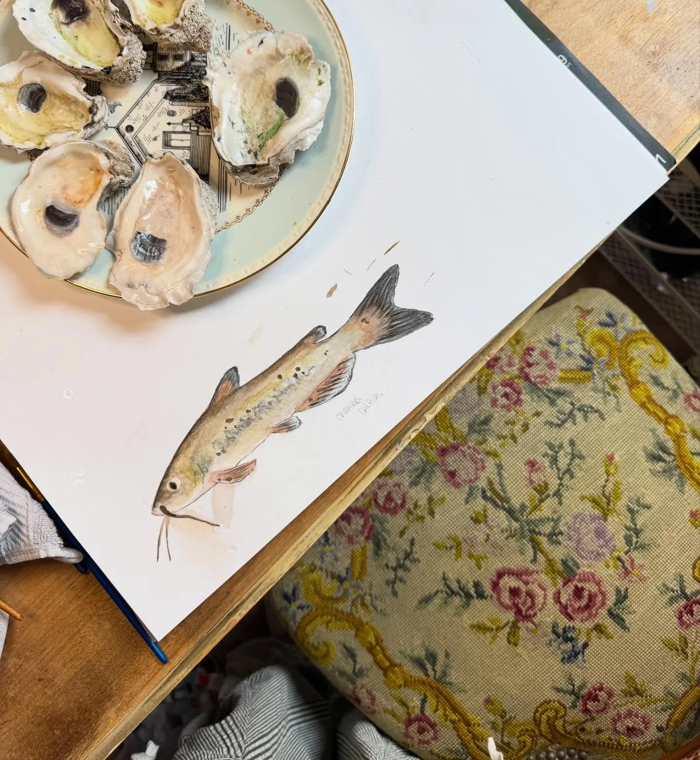 Though I&rsquo;m absolutely thrilled for my new studio space, I think I will miss my Harry-Potter&rsquo;s-cupboard-under-the-stairs sized corner of my room 🥹  just a teeny bit ❤️

#artstudio #watercolorart #catfish #fishart