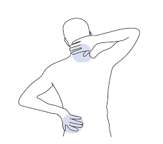 En person med hender i hansker som dekker halve ansiktet.