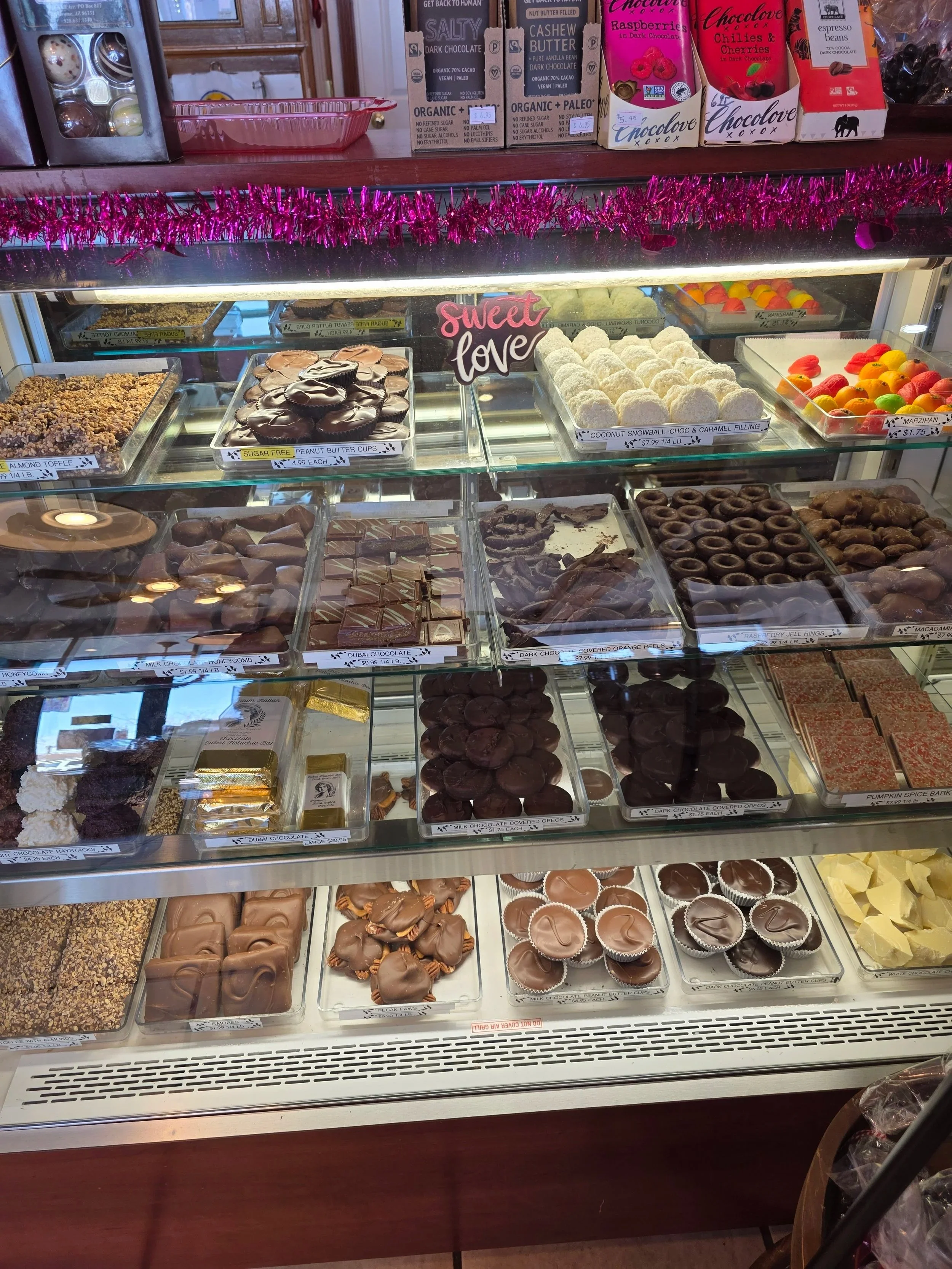 Refrigerated candy case