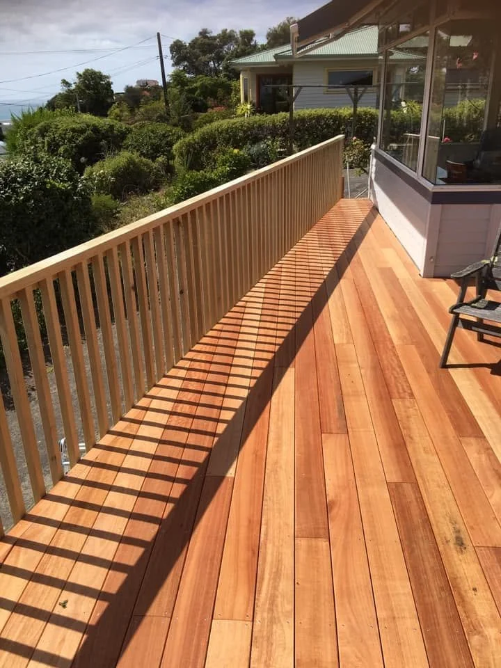 Timber vs Composite Decking in NZ: Which Option Is Best for Your Home?