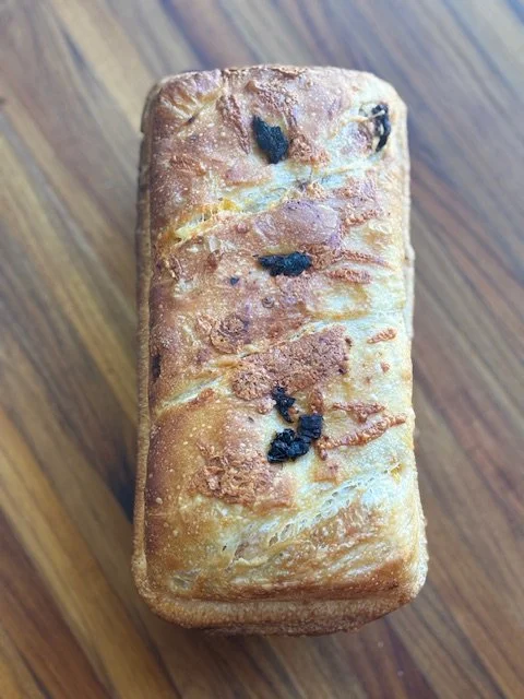 Sourdough Savory Sundried Tomato & Cheese Half Loaf