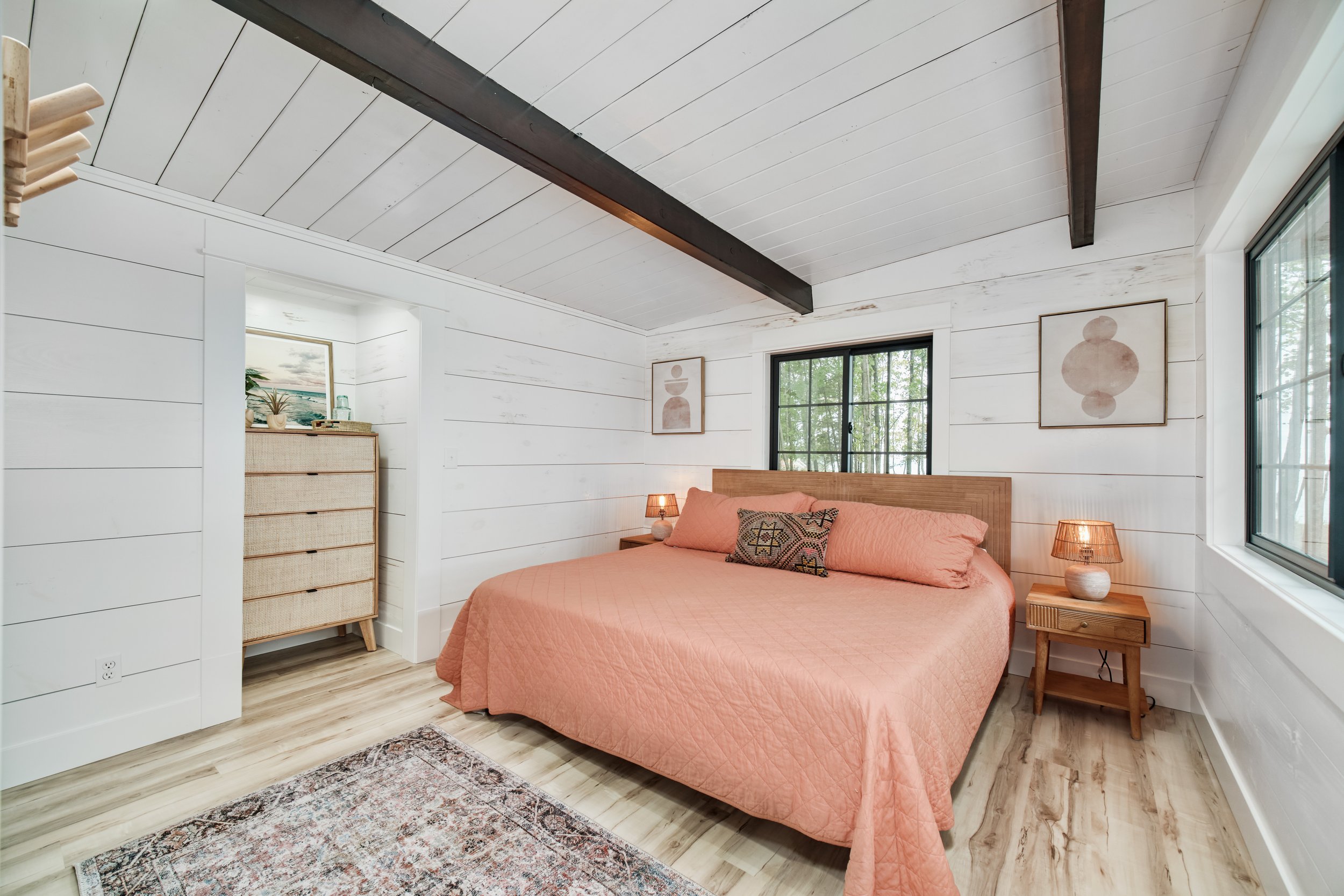 4282_W_Fox_Farm_Rd-07 Matthew Phinney.jpg