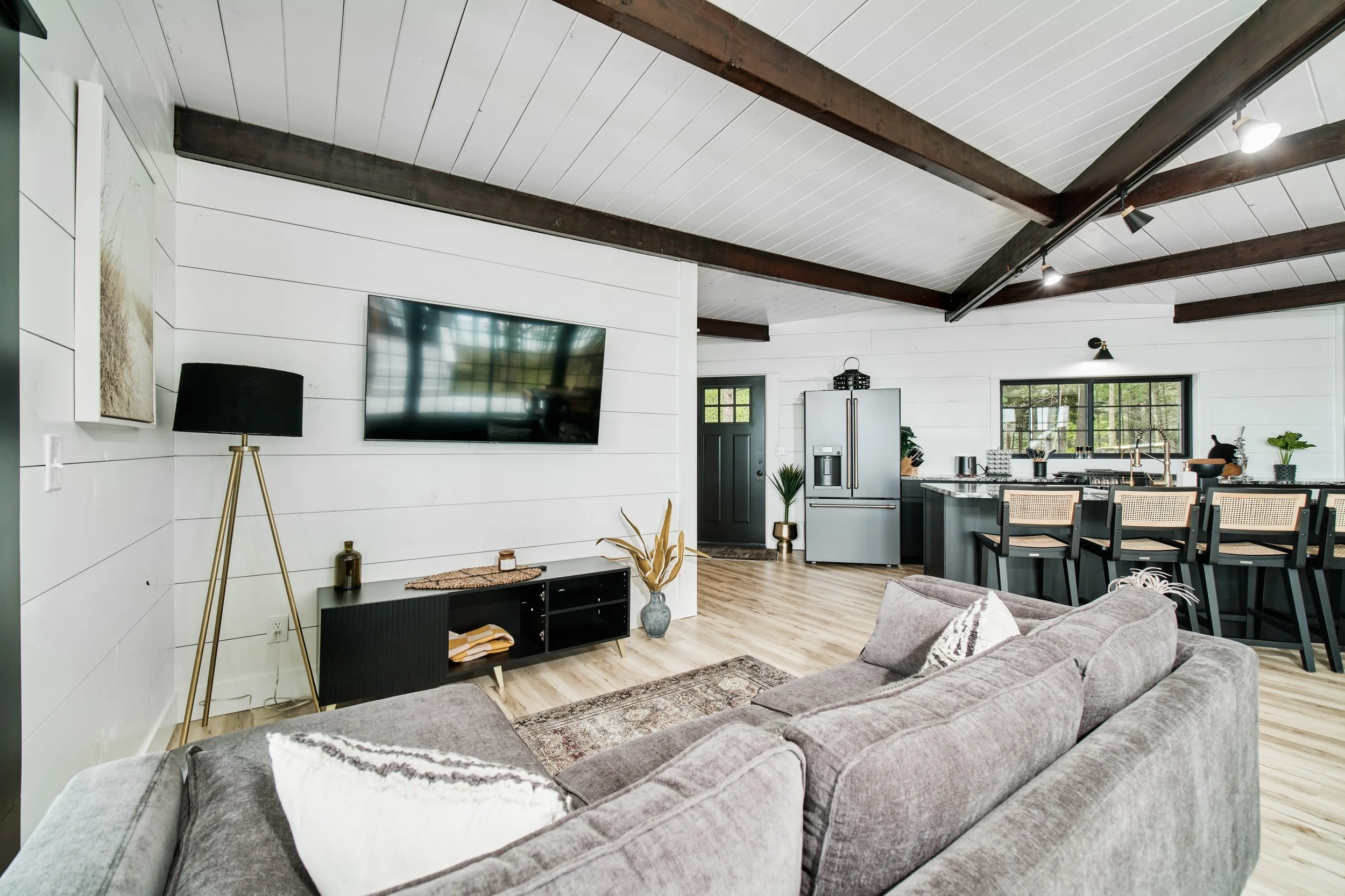 4282_W_Fox_Farm_Rd-34 Matthew Phinney.jpg