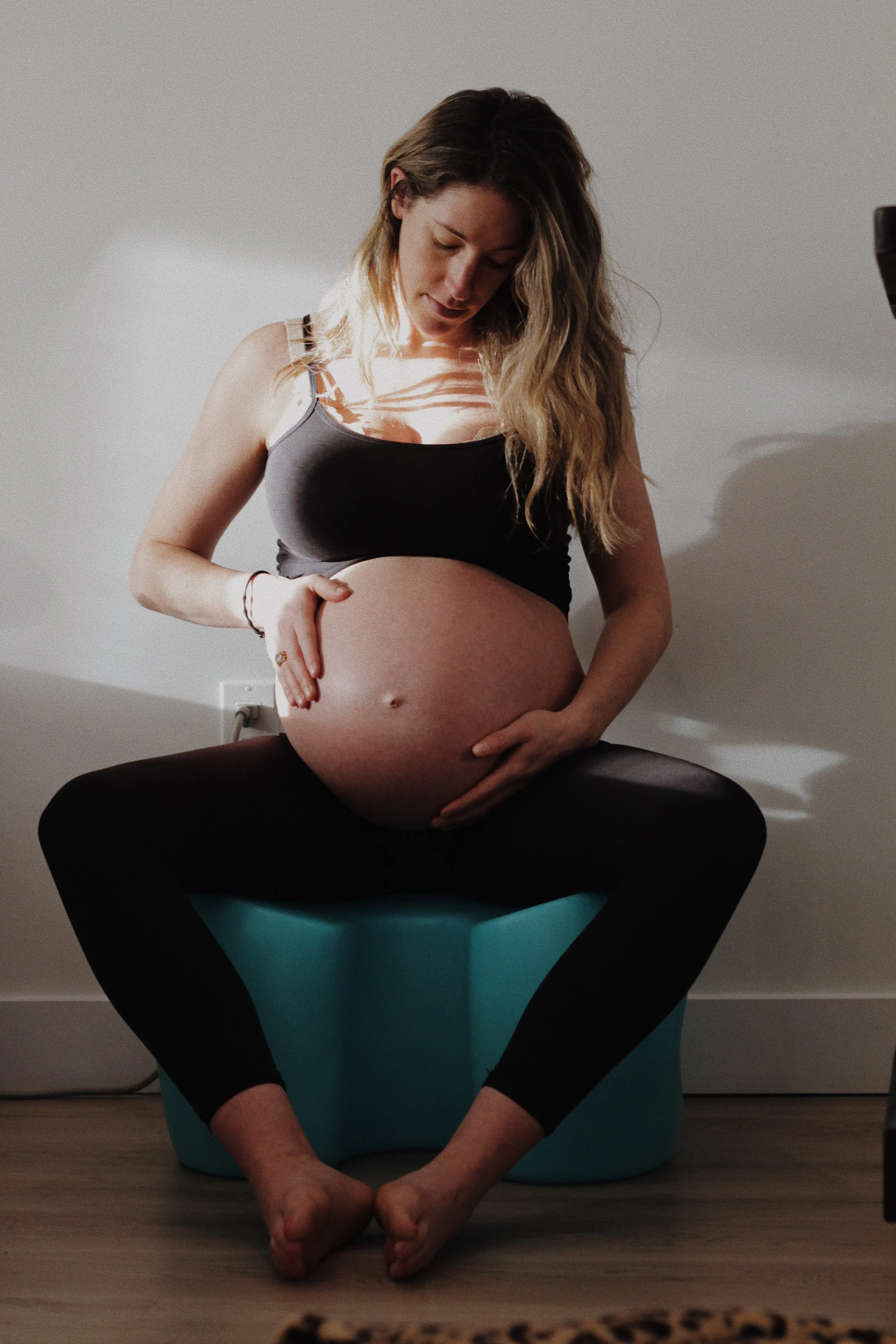 Homebirth & Hospital Birth Preparation Classes In Your Home for Families Planning to Deliver at RVH or CGMH